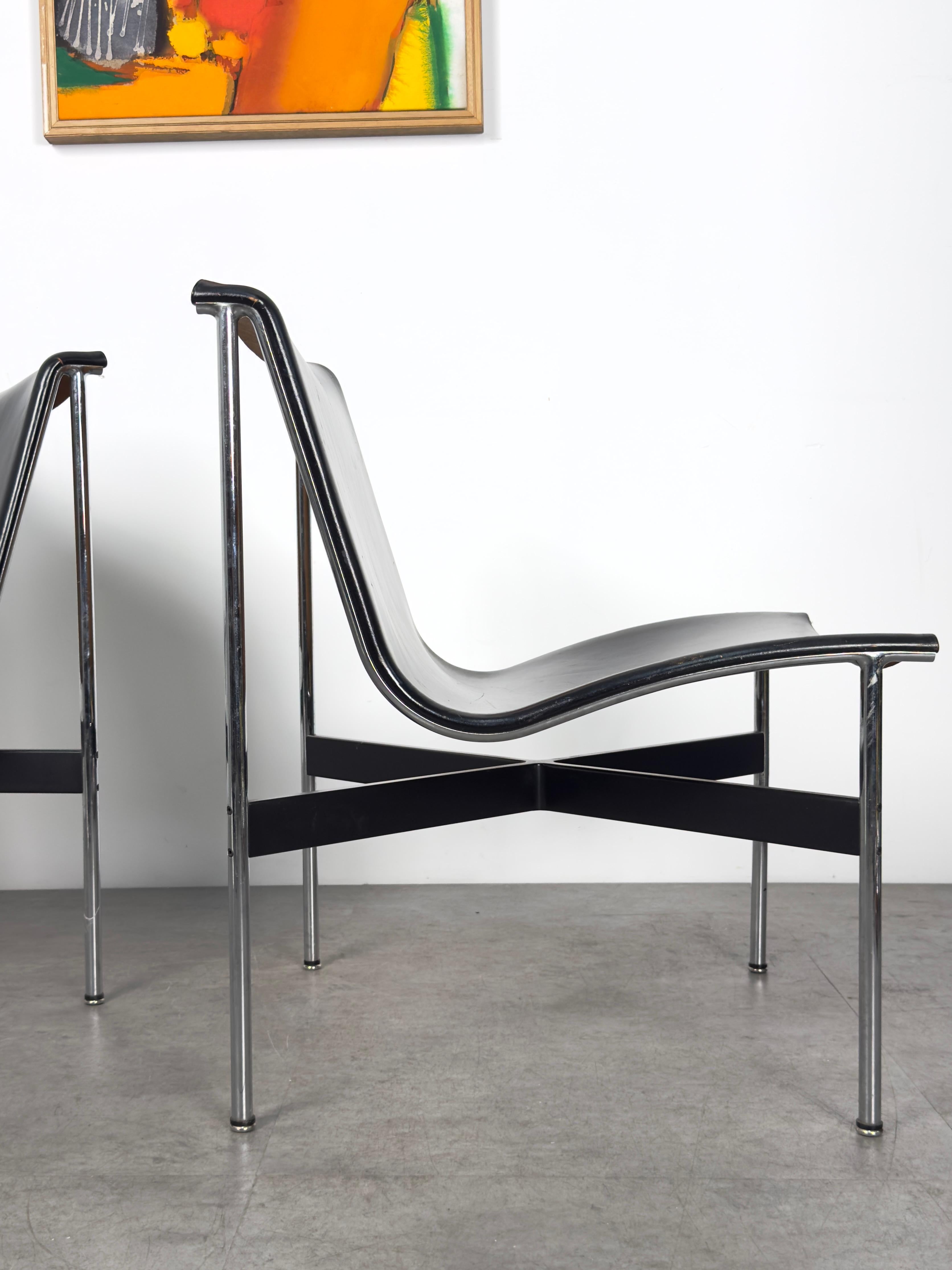 Pair of Black Leather and Chromed Steel New York Sling Lounge Chairs by Laverne In Good Condition For Sale In Troy, MI