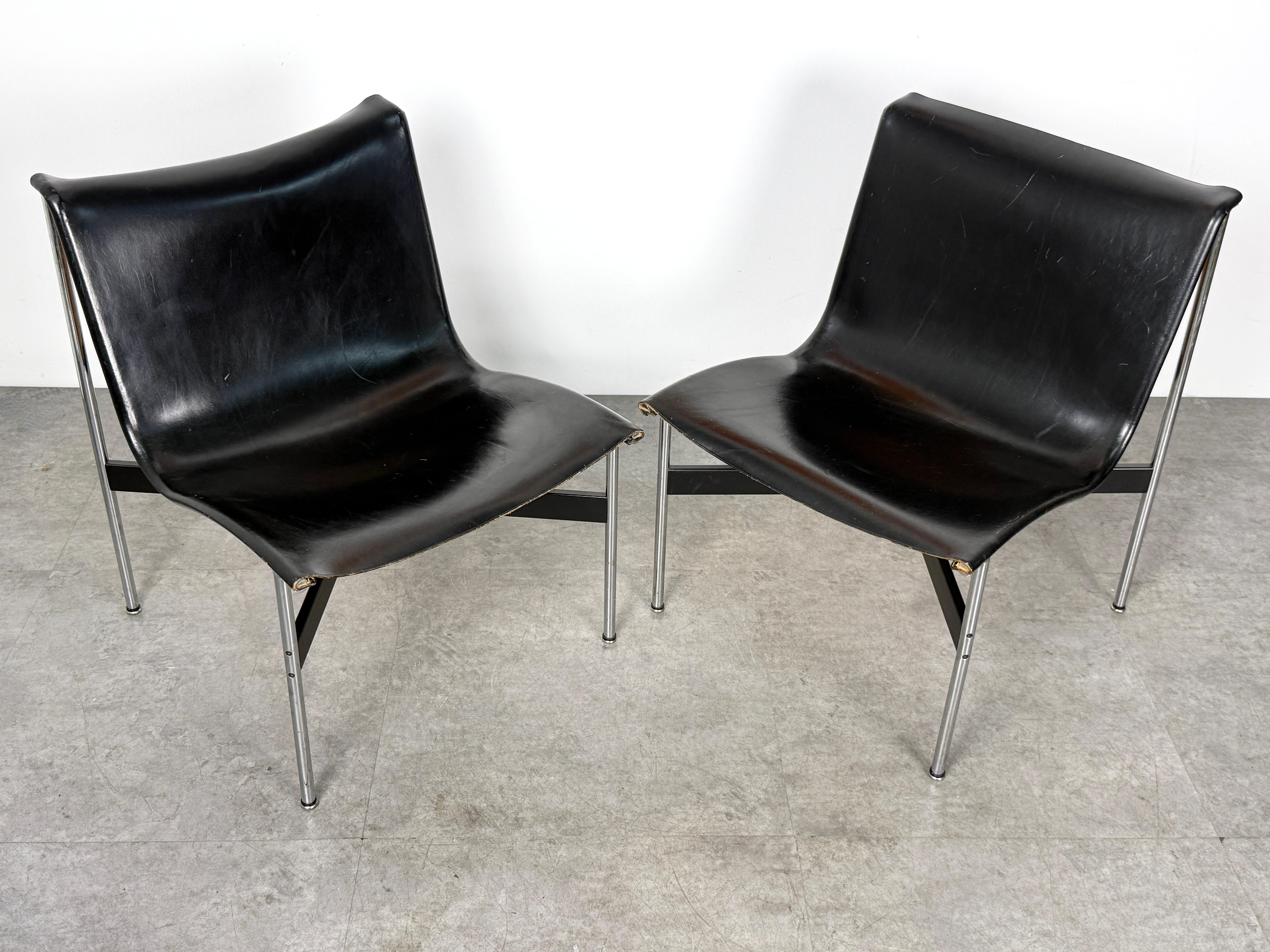 Pair of Black Leather and Chromed Steel New York Sling Lounge Chairs by Laverne For Sale 1