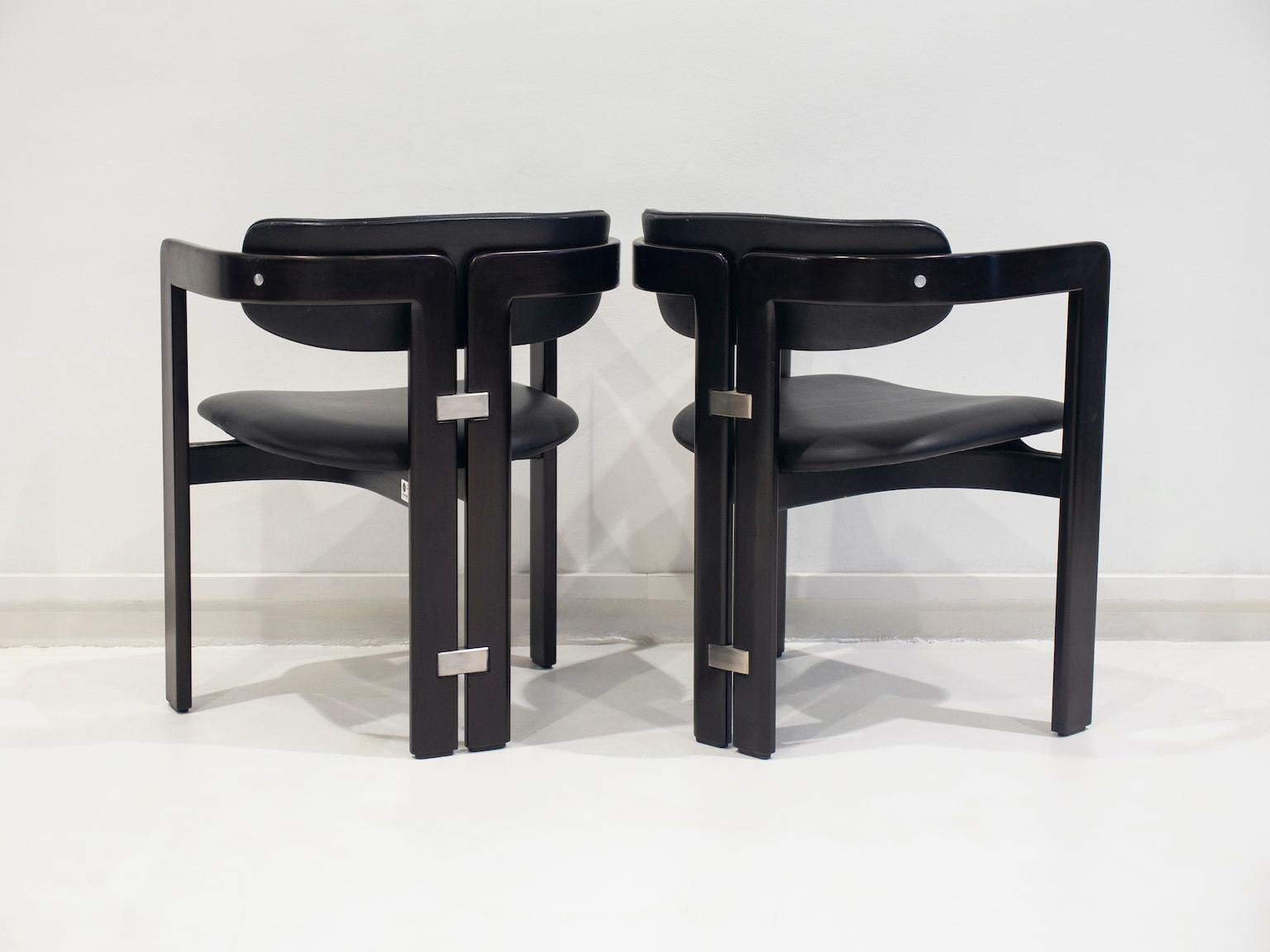 Pair of Black Leather and Wood Chairs by Augusto Savini for Pozzi 9