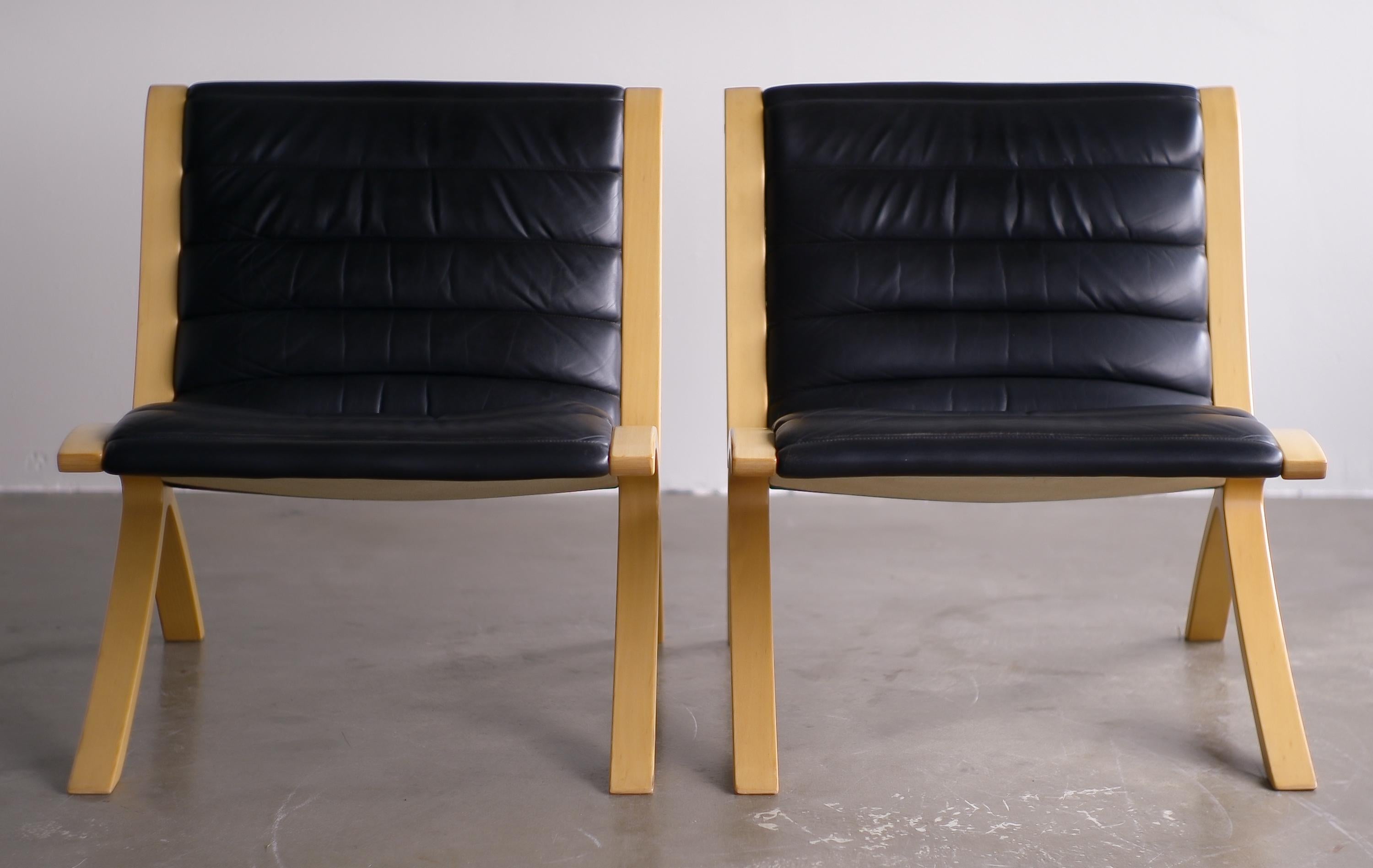 Pair of Black Leather Ax Chairs by Peter Hvidt & Orla Mølgaard Nielsen (Skandinavische Moderne)