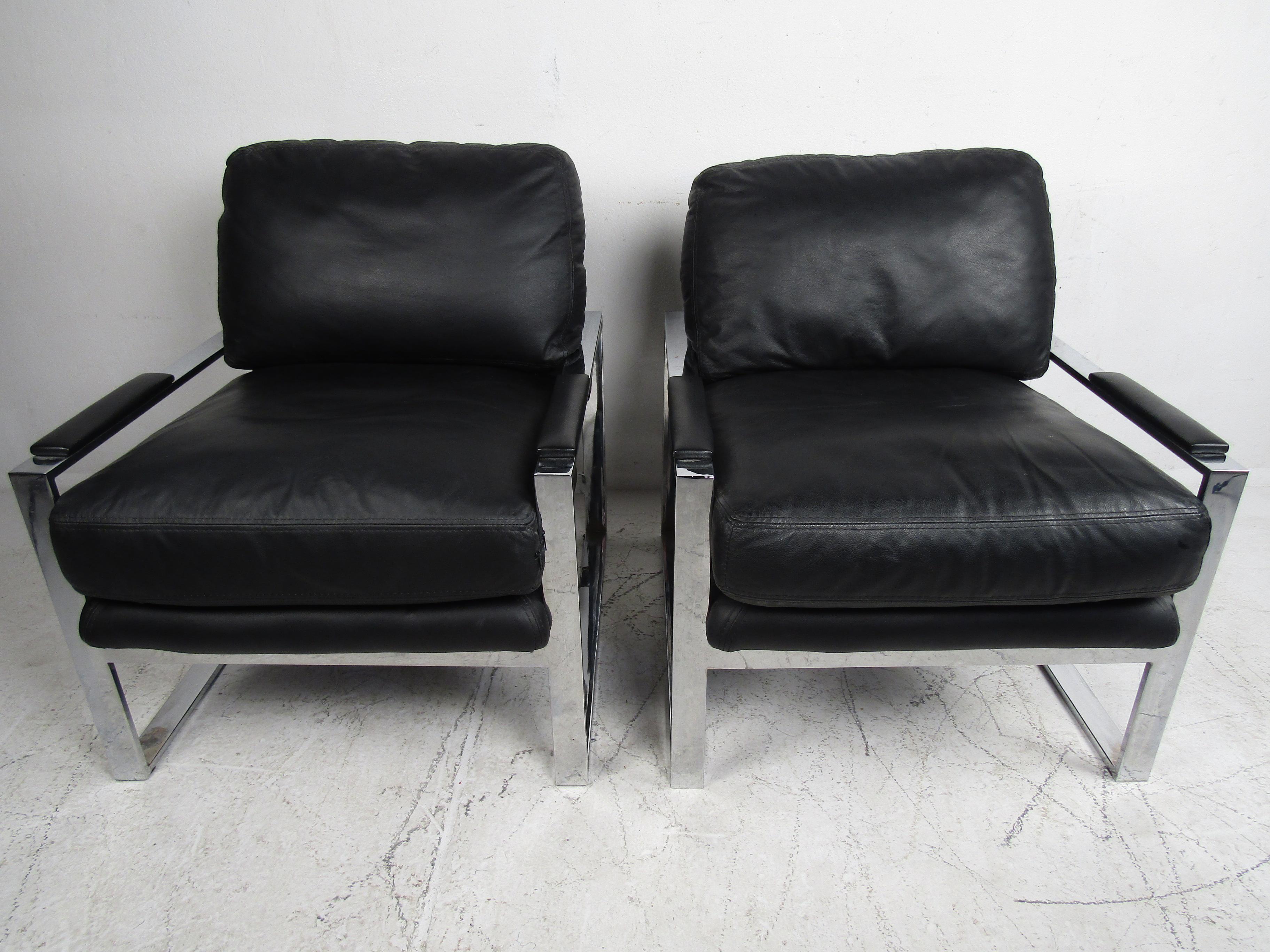 Late 20th Century Pair of Black Leather Baughman Style Contemporary Lounge Chairs