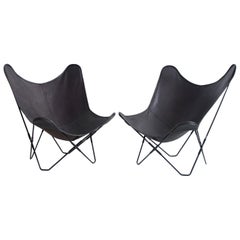 Pair of Black Leather Butterfly Chairs by Jorge Ferrari-Hardoy