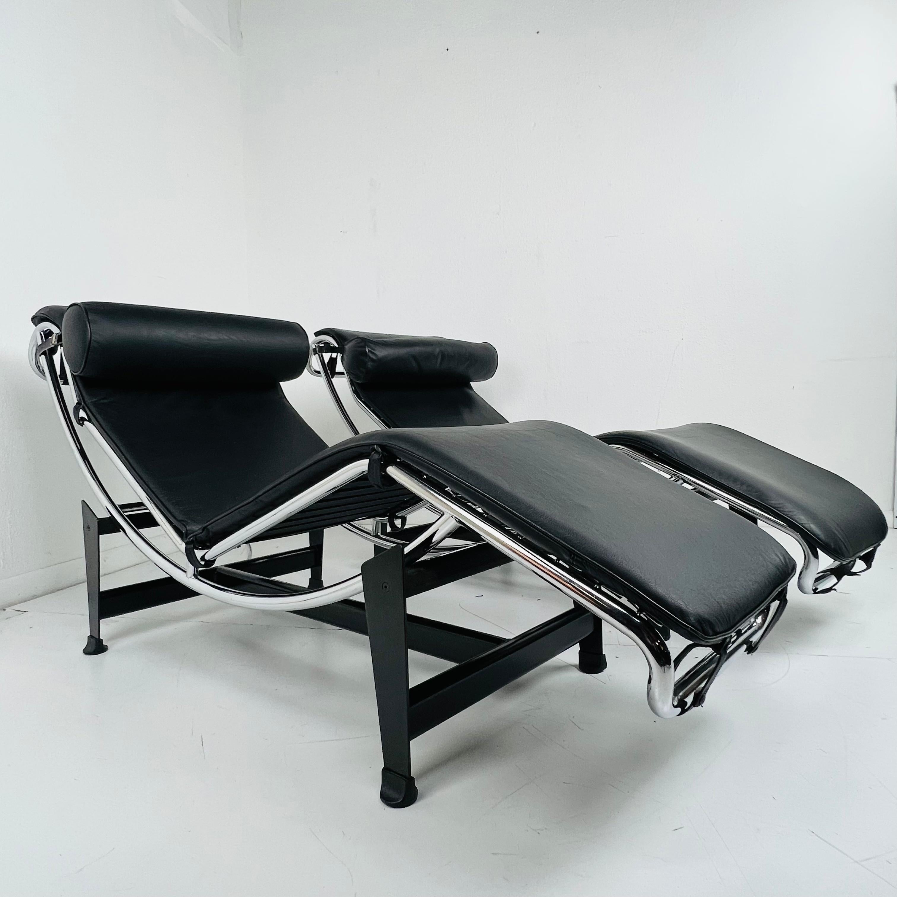 European Black Leather & Chrome Lounge in the Manner of Le Corbusier For Sale