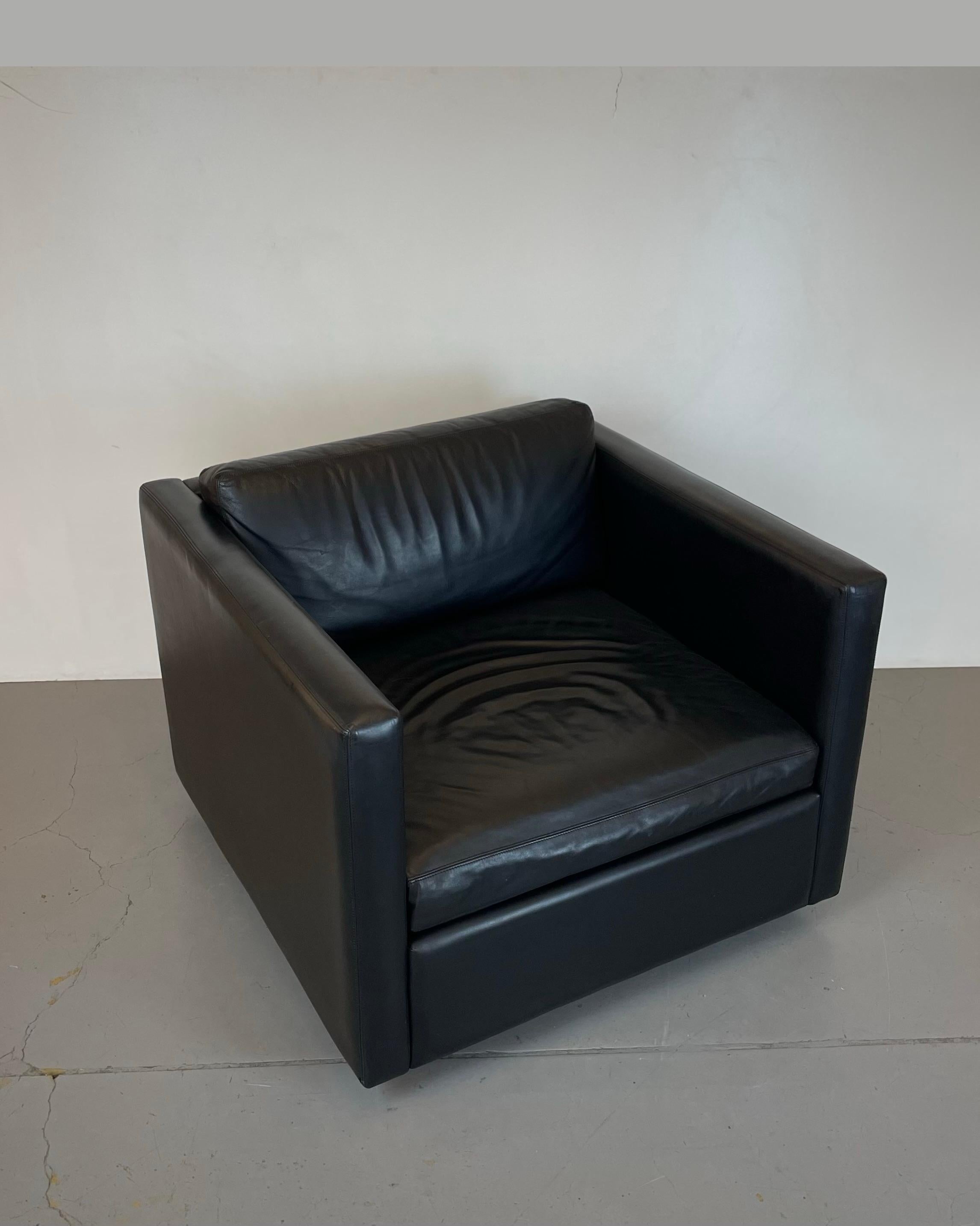 Pair of Black Leather Club-Chairs by Charles Pfister for Knoll, 1980s en vente 6
