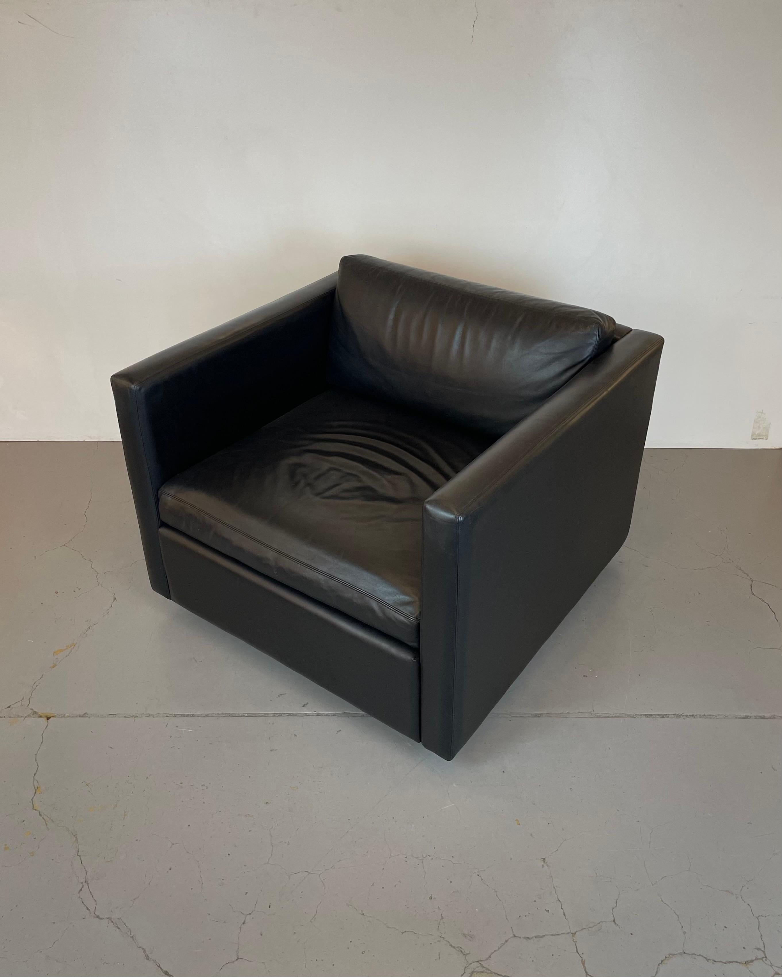 Pair of Black Leather Club-Chairs by Charles Pfister for Knoll, 1980s en vente 11