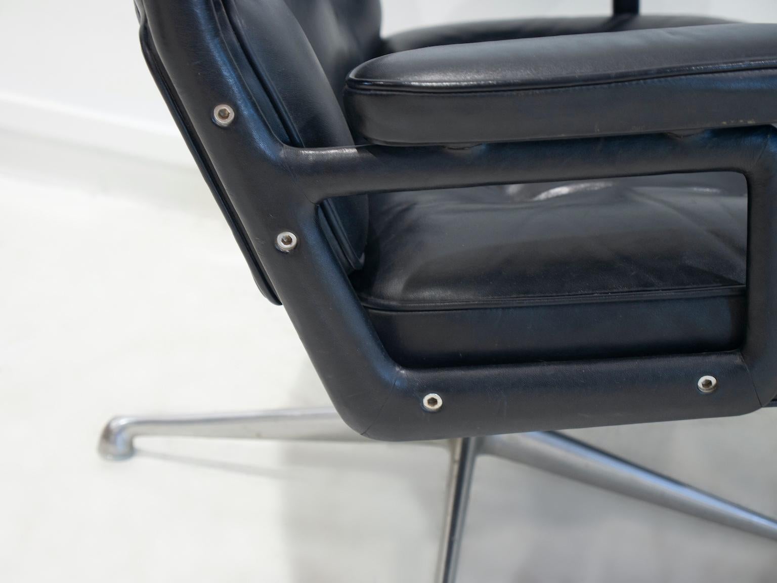 Pair of Black Leather Executive Chairs by Charles and Ray Eames 11