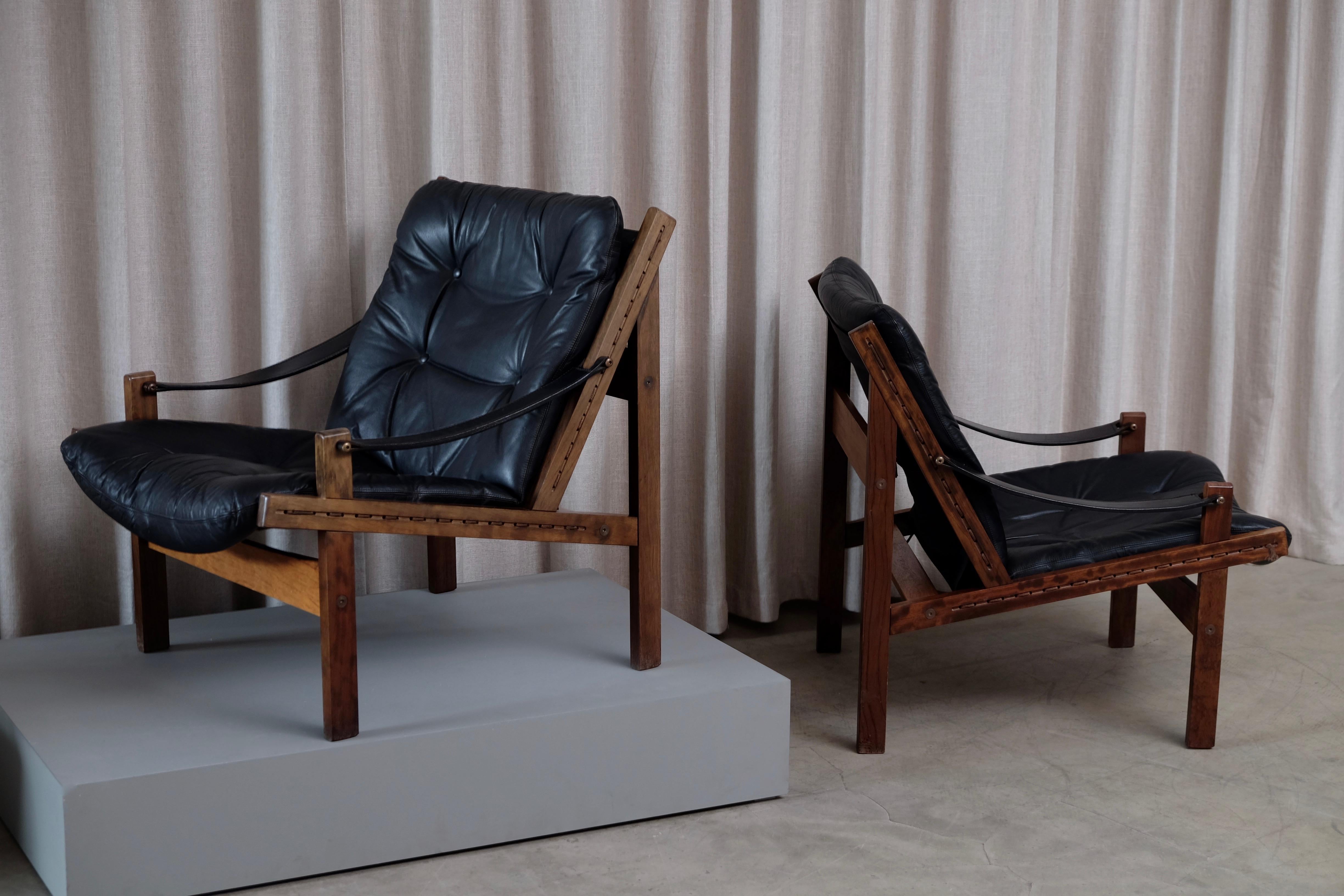 Pair of Black Leather Hunter Easy Chairs by Torbjørn Afdal, 1960s In Good Condition In Stockholm, SE