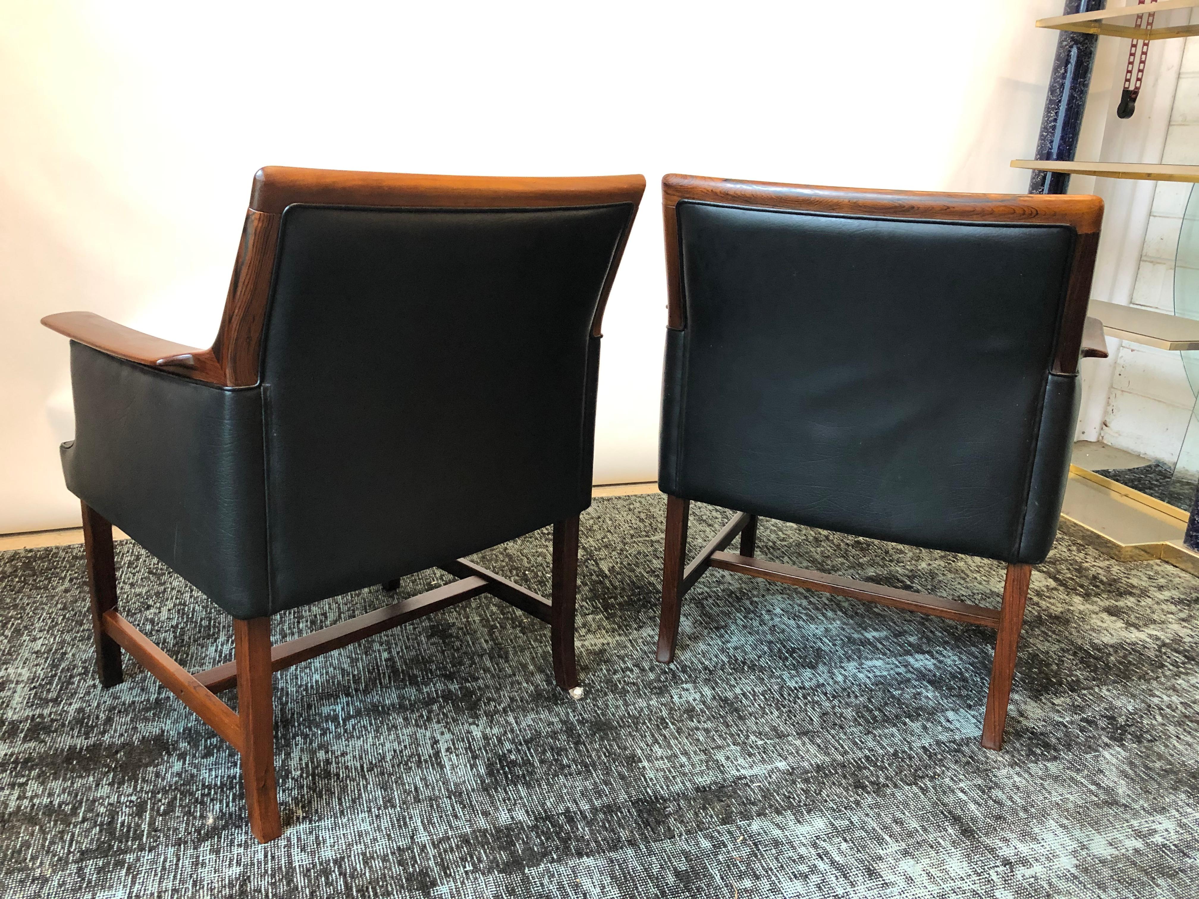 Pair of Rosewood and Black Leather Minerva Club Chairs by Torbjørn Afdal, 1960s In Good Condition In San Antonio, TX