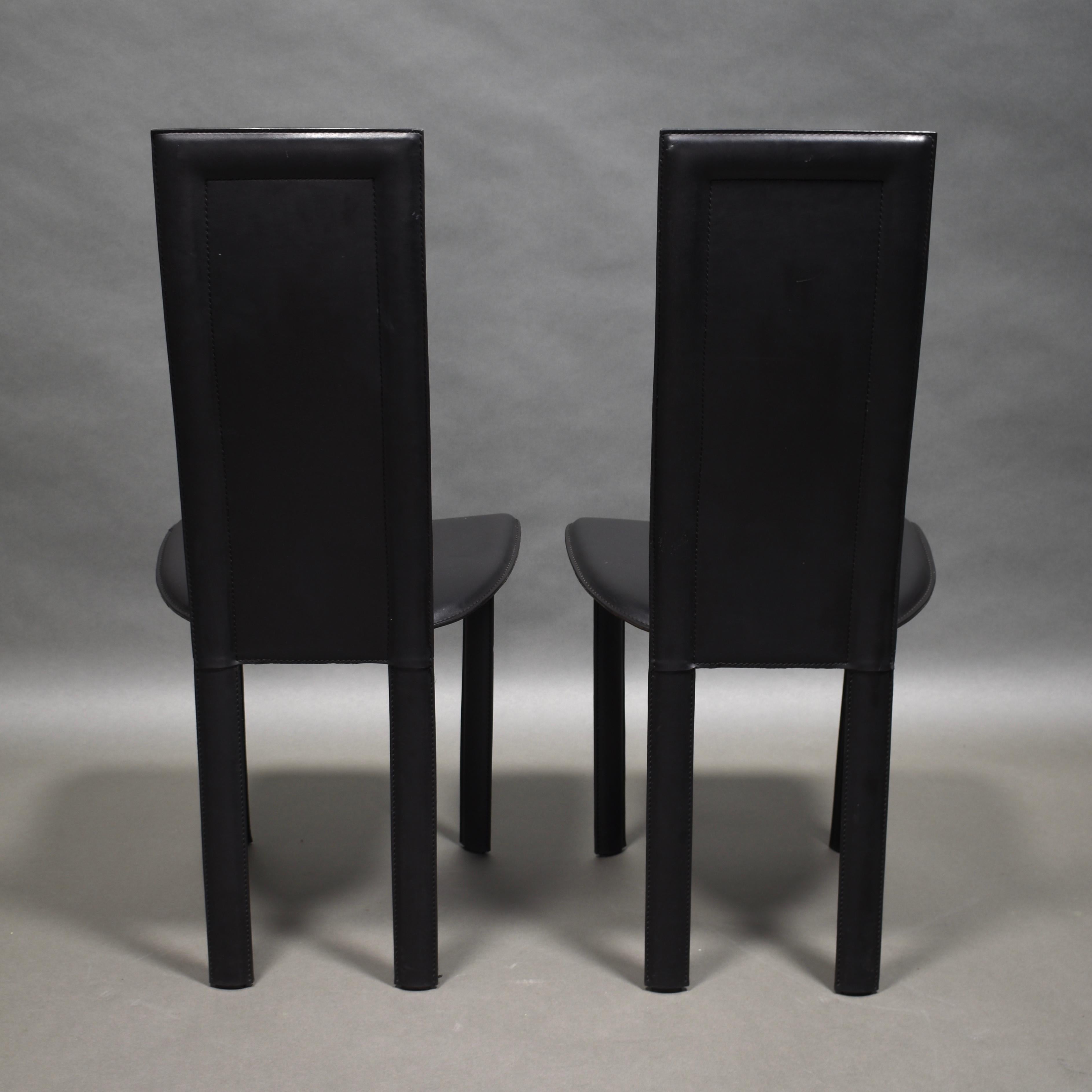 Pair of Black Leather Quia 'Elena B' Chairs, Italy, circa 1970-1980 In Fair Condition In Pijnacker, Zuid-Holland