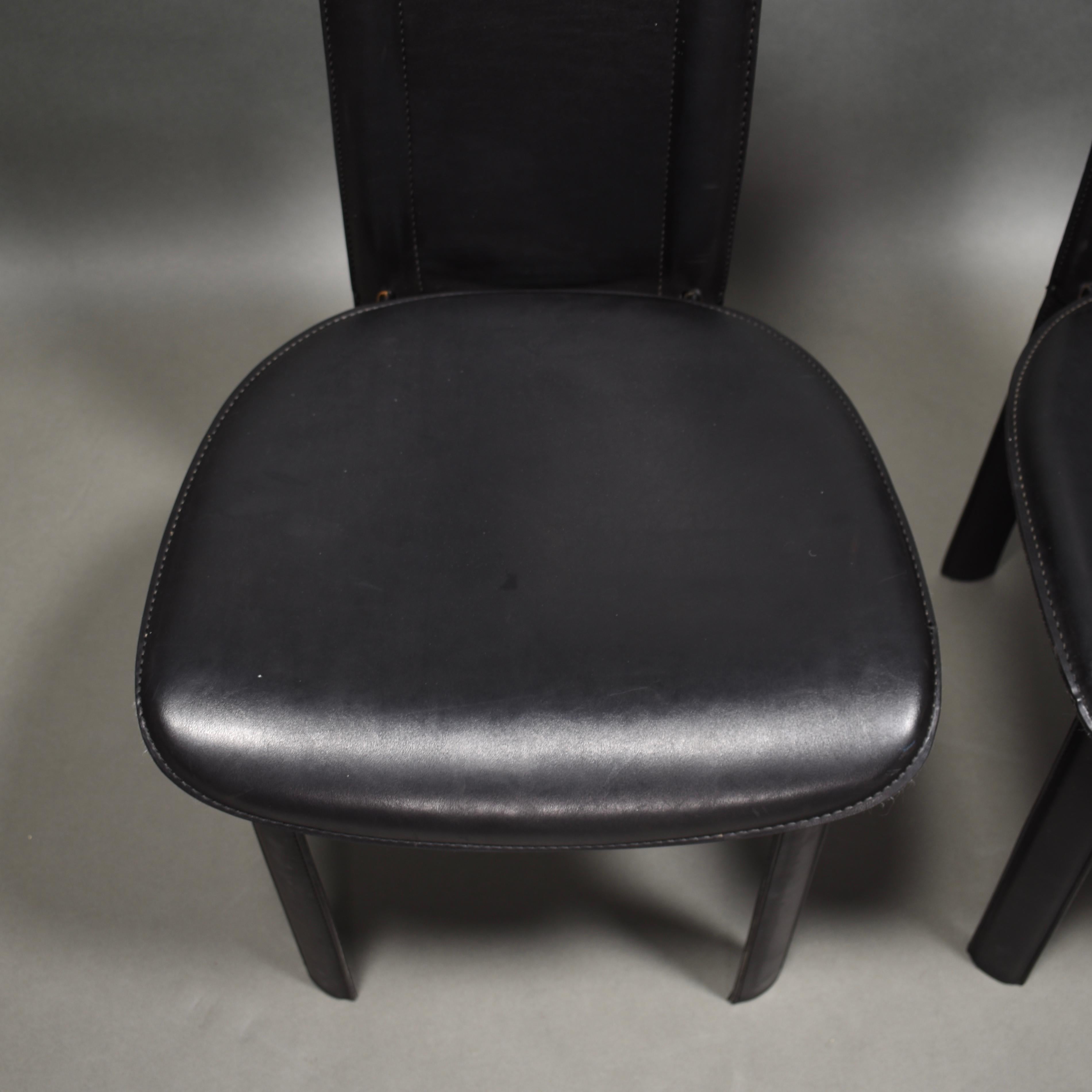 Pair of Black Leather Quia 'Elena B' Chairs, Italy, circa 1970-1980 1