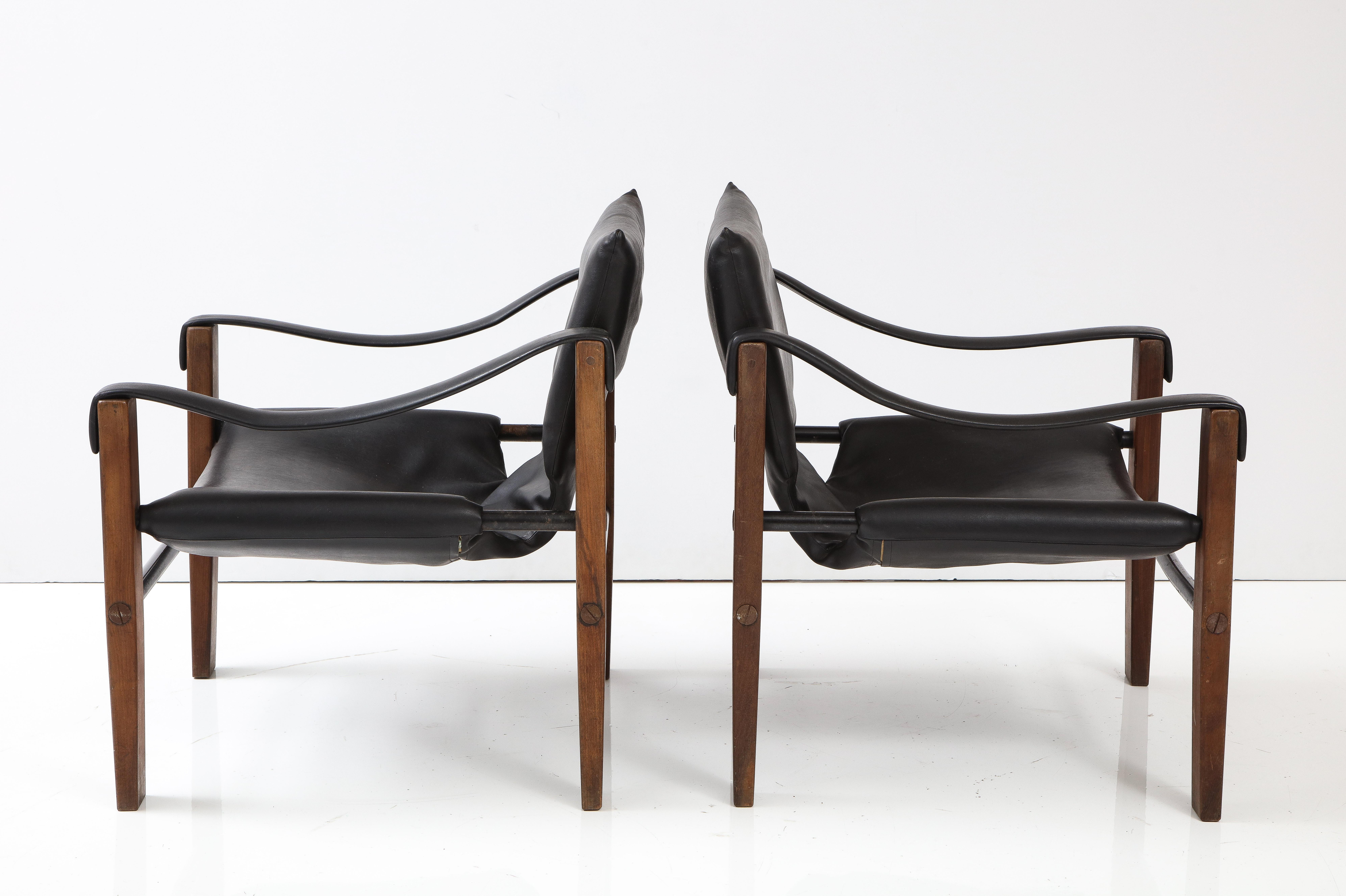 Pair of Black Leather “Safari” Chairs by Maurice Burke for Arkana In Good Condition In New York, NY