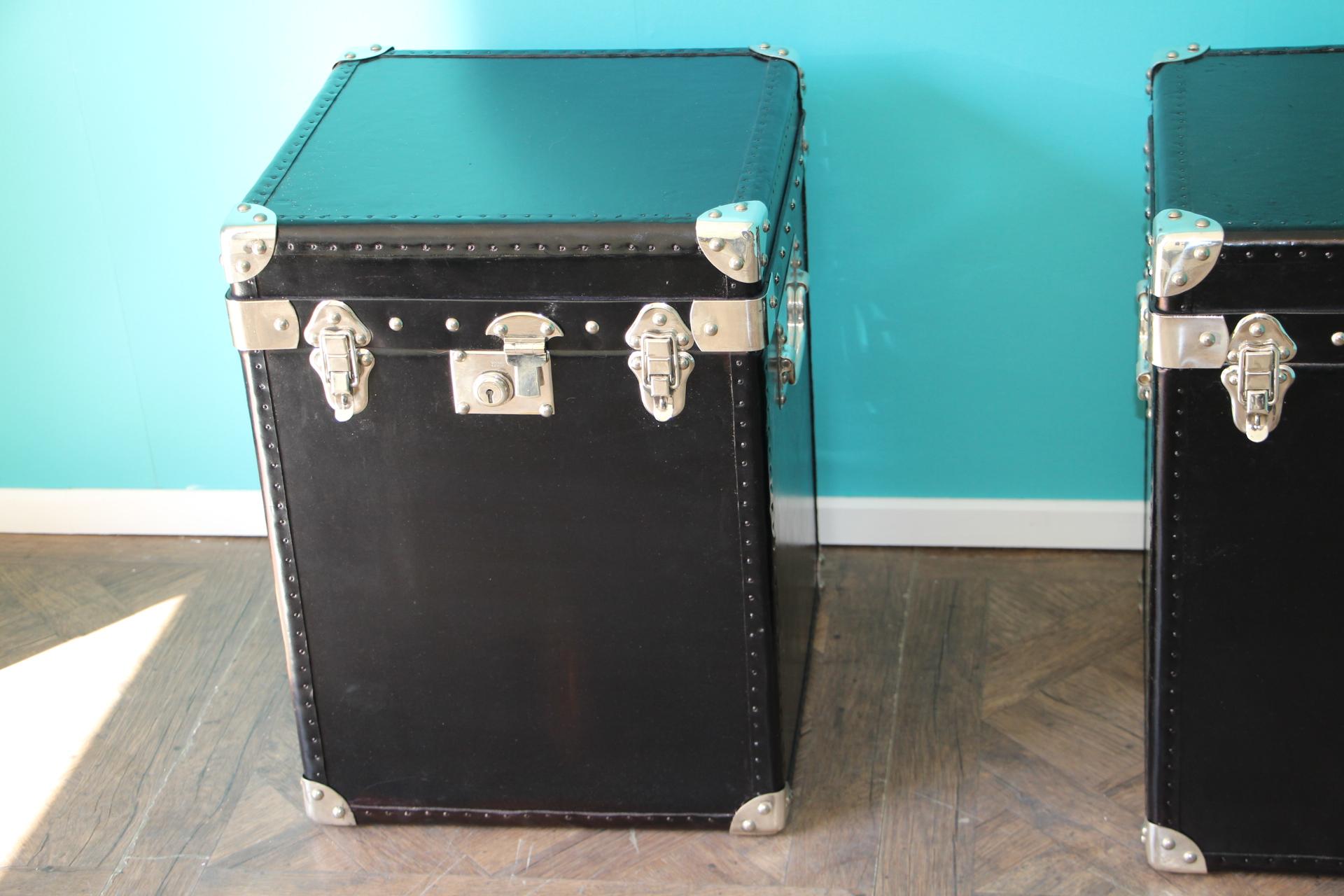 English Pair of Black Leather Steamer Trunk, Black Leather Blanket Box, Bedside Cabinet For Sale