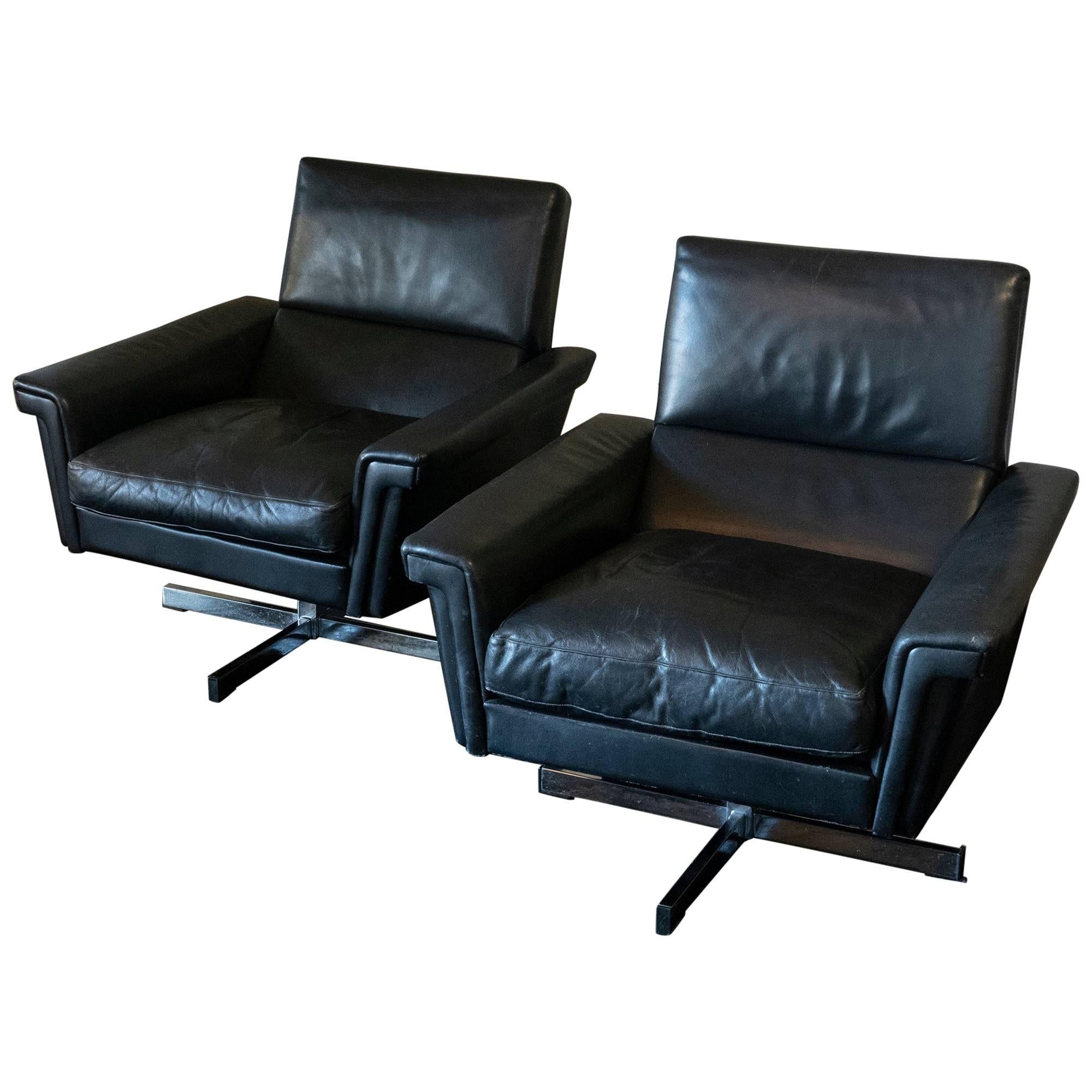 Pair of Black Leather Swivel Armchairs, France, 1970s