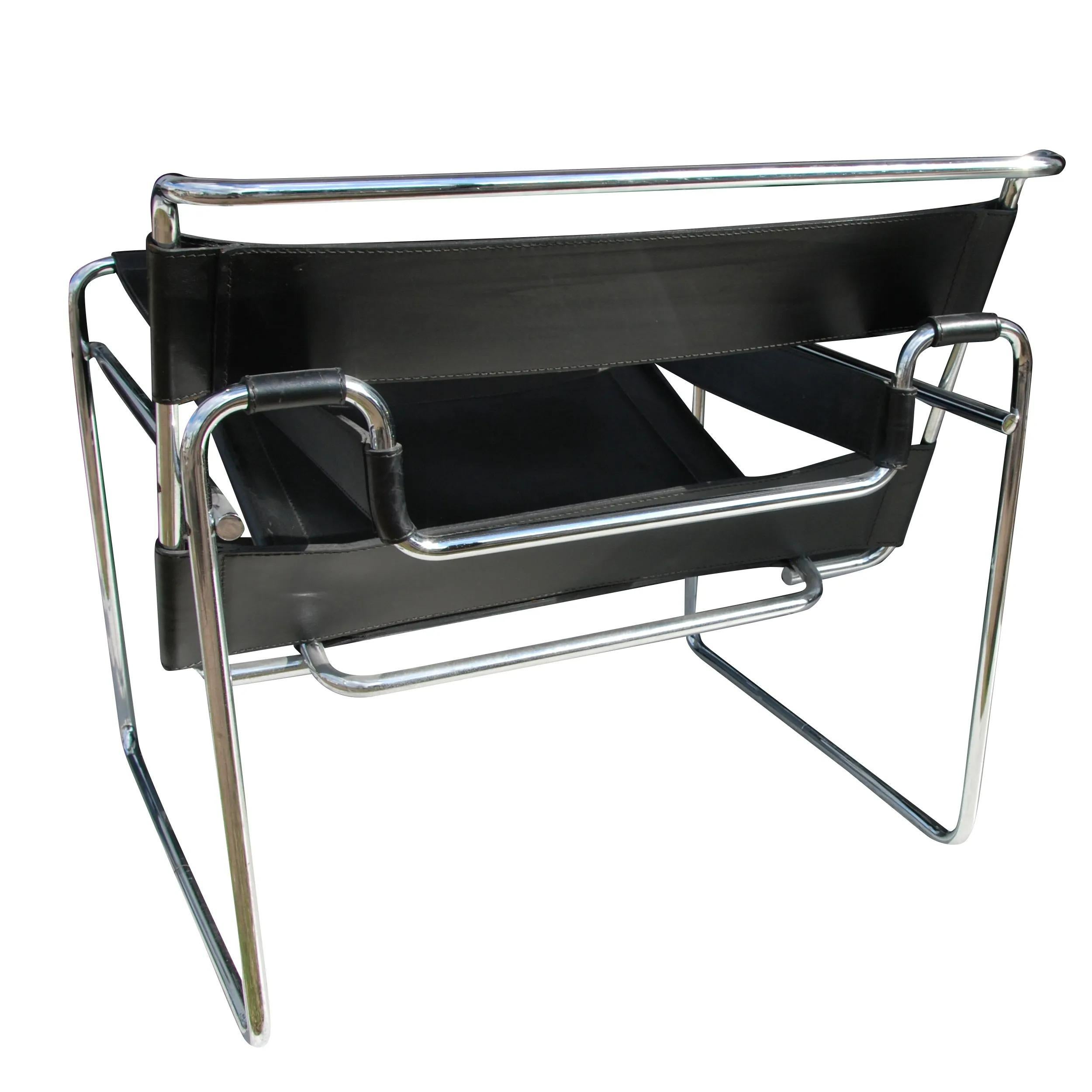 Pair of Black Leather Wassily Chairs by Marcel Breuer 2