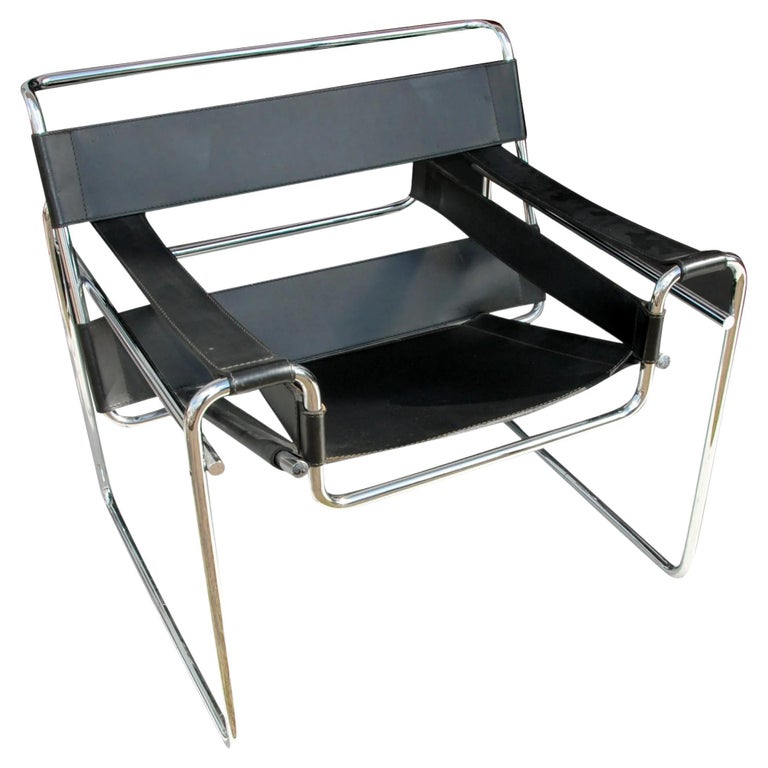 Pair of Black Leather Wassily Chairs by Marcel Breuer For Sale