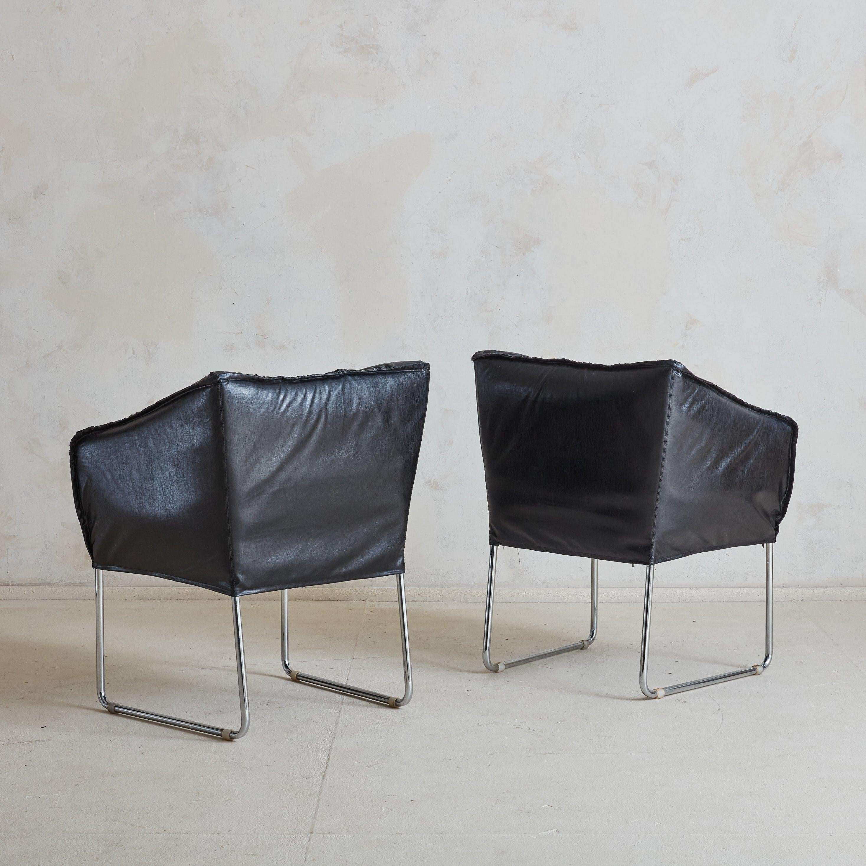 Italian Pair of Black Leatherette Bambole Style Lounge Chairs, Italy 1960s For Sale