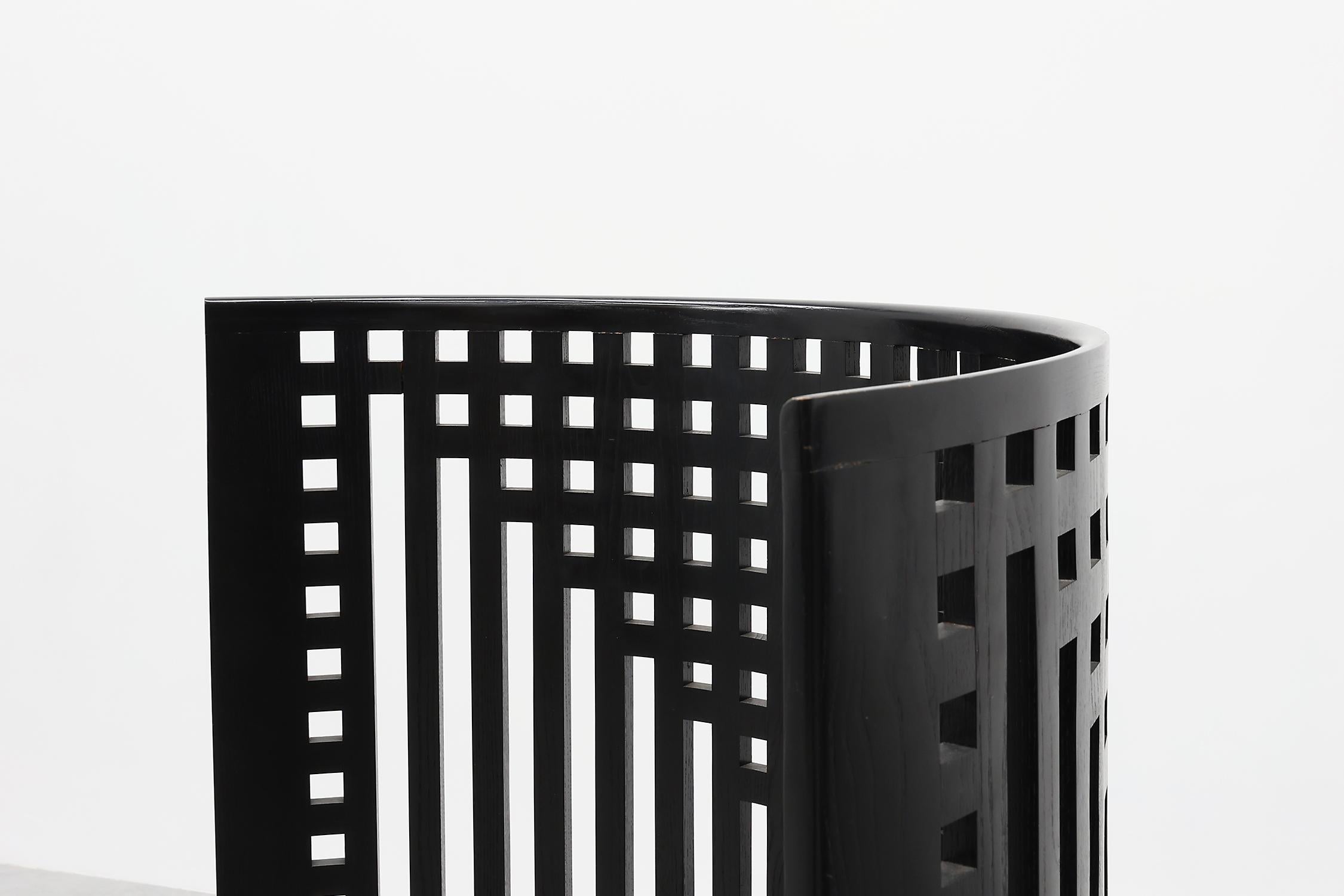 Paire de chaises Mackintosh Willow noires par Atelier International, Italie 1980 en vente 3