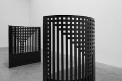 Ein Paar schwarze Mackintosh Willow Stühle von Atelier International, Italien 1980er