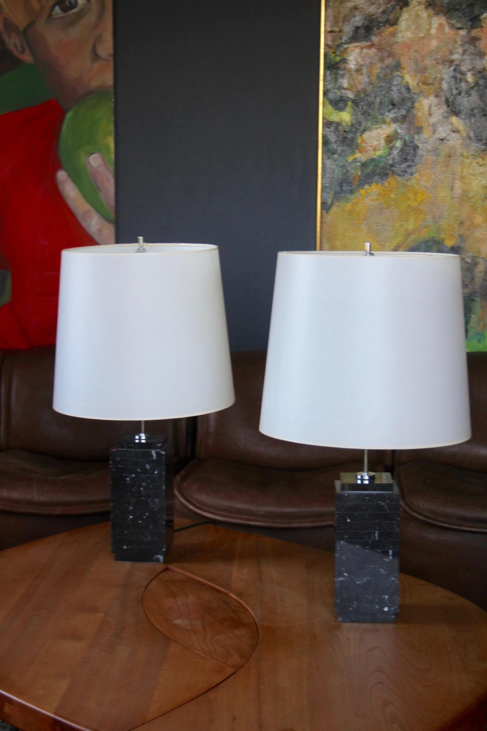 Pair of black marble Florence Knoll table lamp In Good Condition In grand Lancy, CH