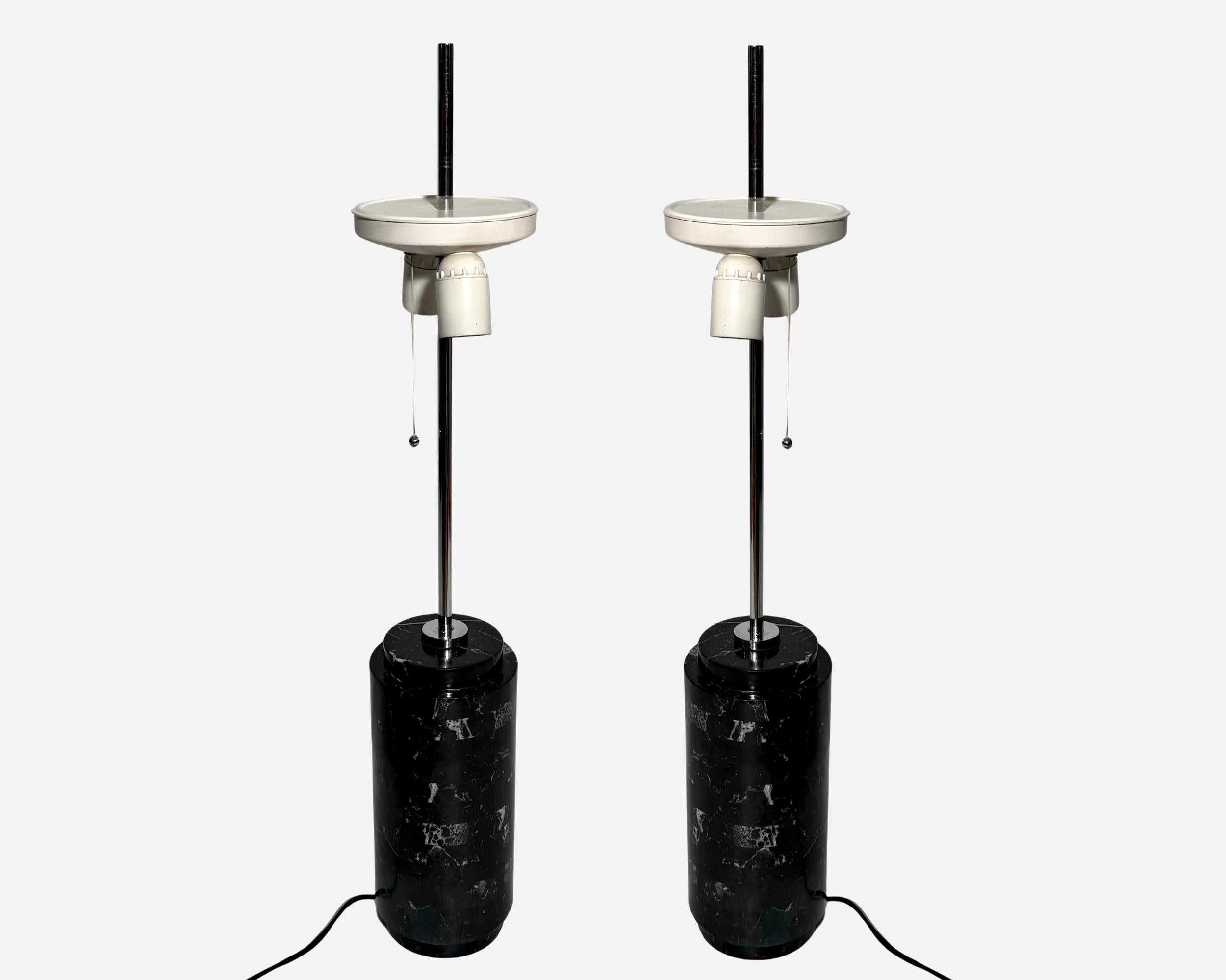 Paar Lampen aus schwarzem Marmor mit Schiebeschirm von F.Knoll, Knoll Intl, um 1960 im Zustand „Gut“ im Angebot in Paris, FR