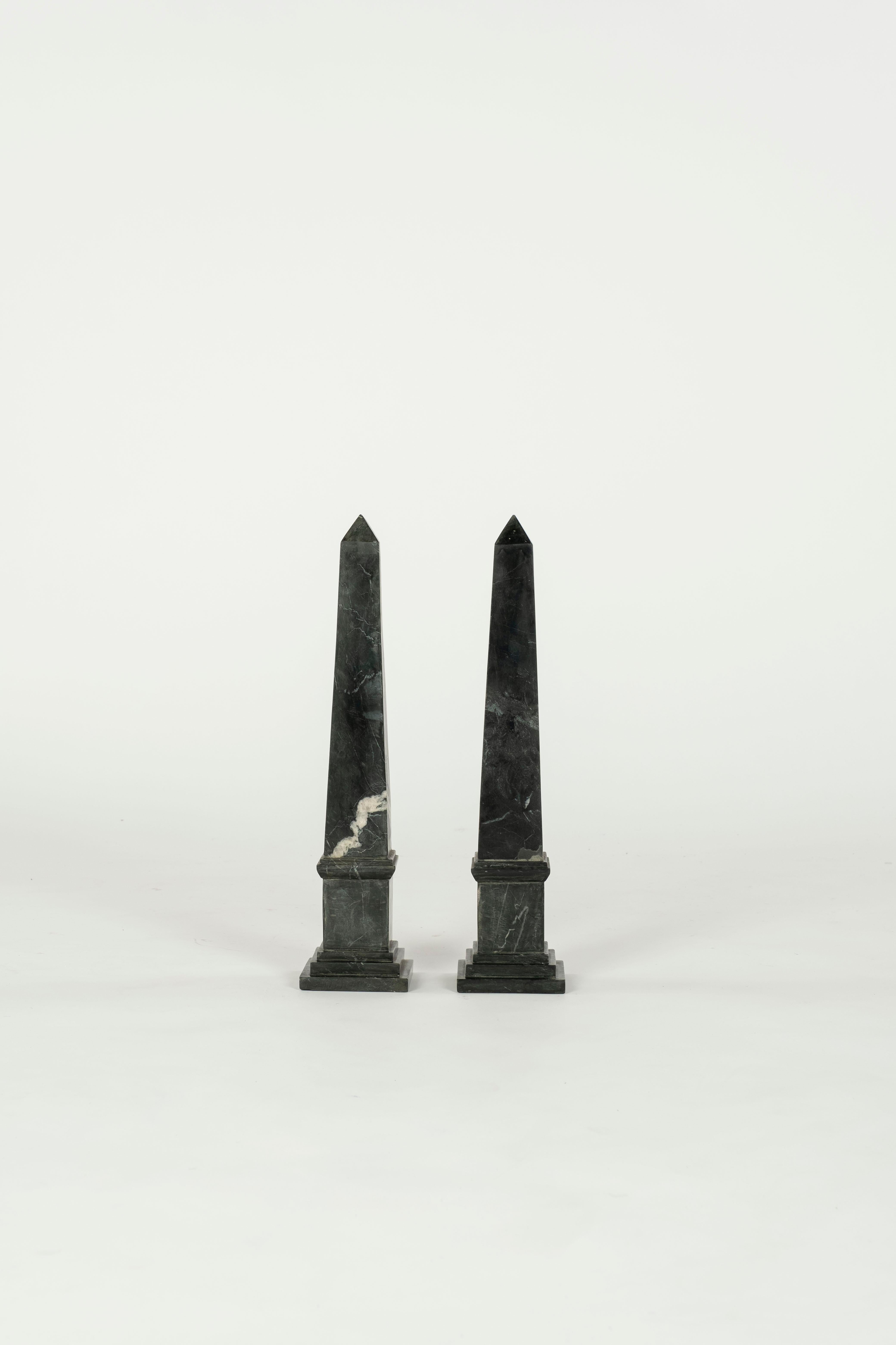 Pair of Black Marble Obelisks In Good Condition For Sale In Houston, TX