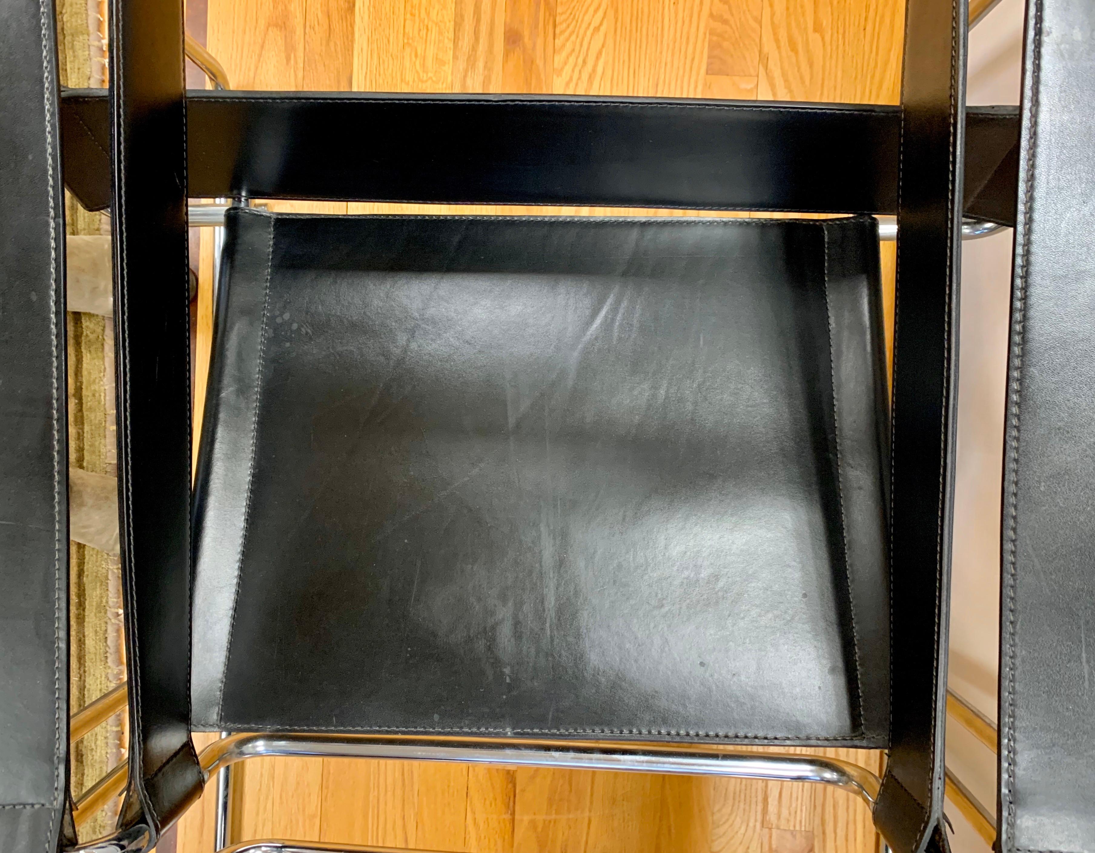 Pair of Black Marcel Breuer Style Black Leather Wassily Chairs In Good Condition In West Hartford, CT