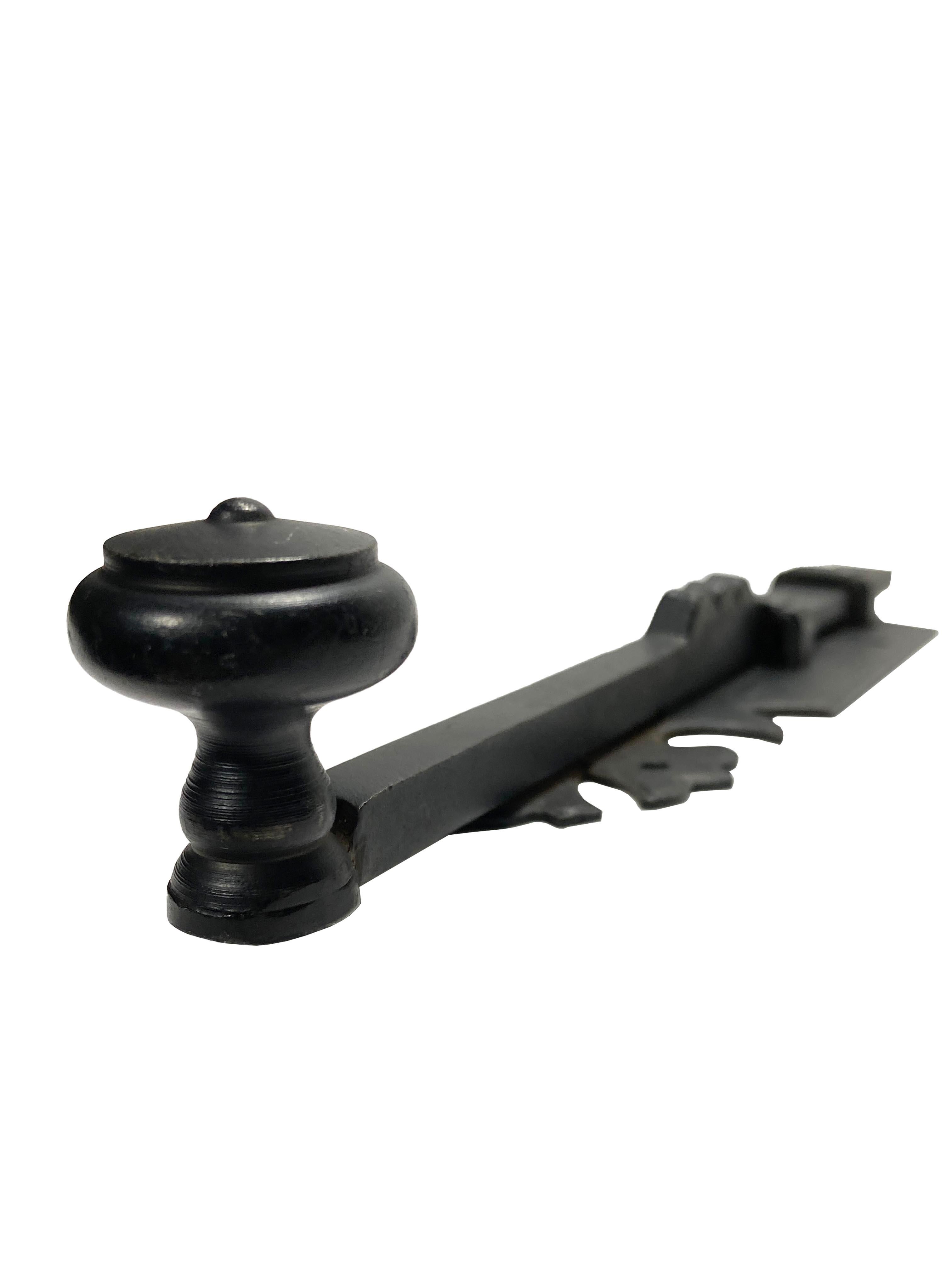 Coppia di chiusure per cancelli a catenaccio scorrevoli in metallo nero in vendita 1