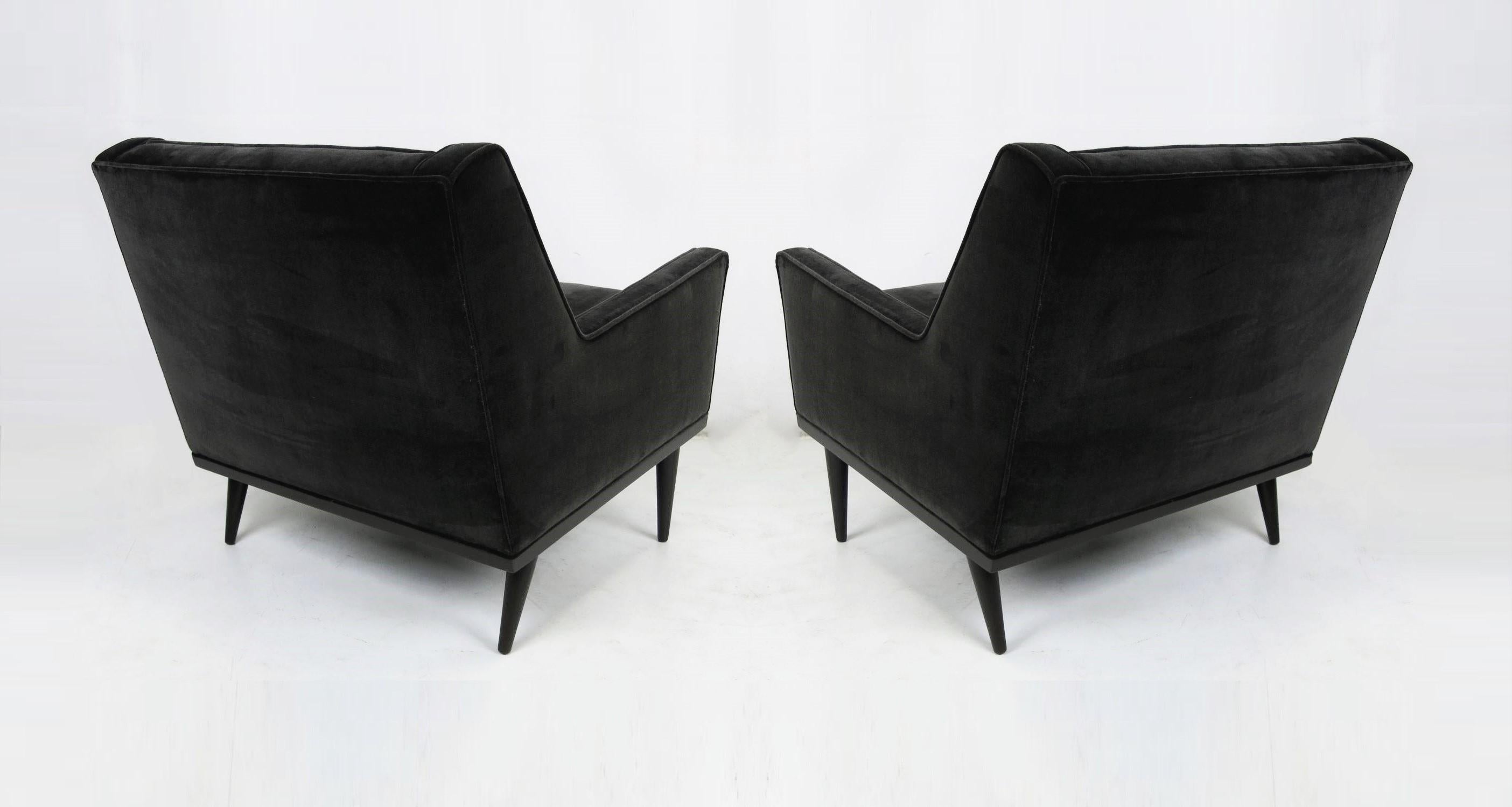 Mid-Century Modern Pair of Black Milo Baughman for James Inc. Lounge Chairs For Sale