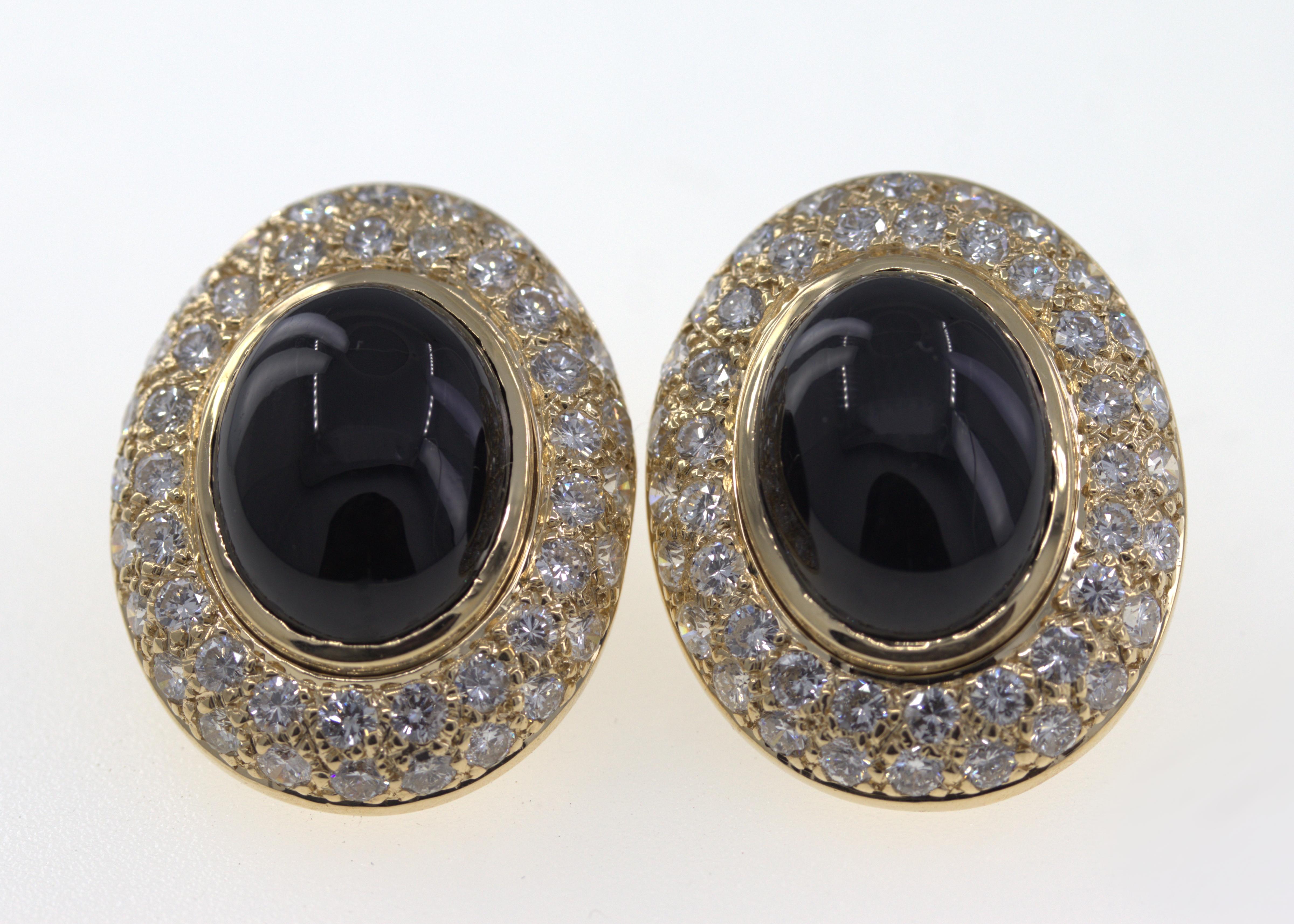 Paar Ohrringe aus 14 Karat Gelbgold mit schwarzem Onyx und Diamanten für Damen oder Herren im Angebot
