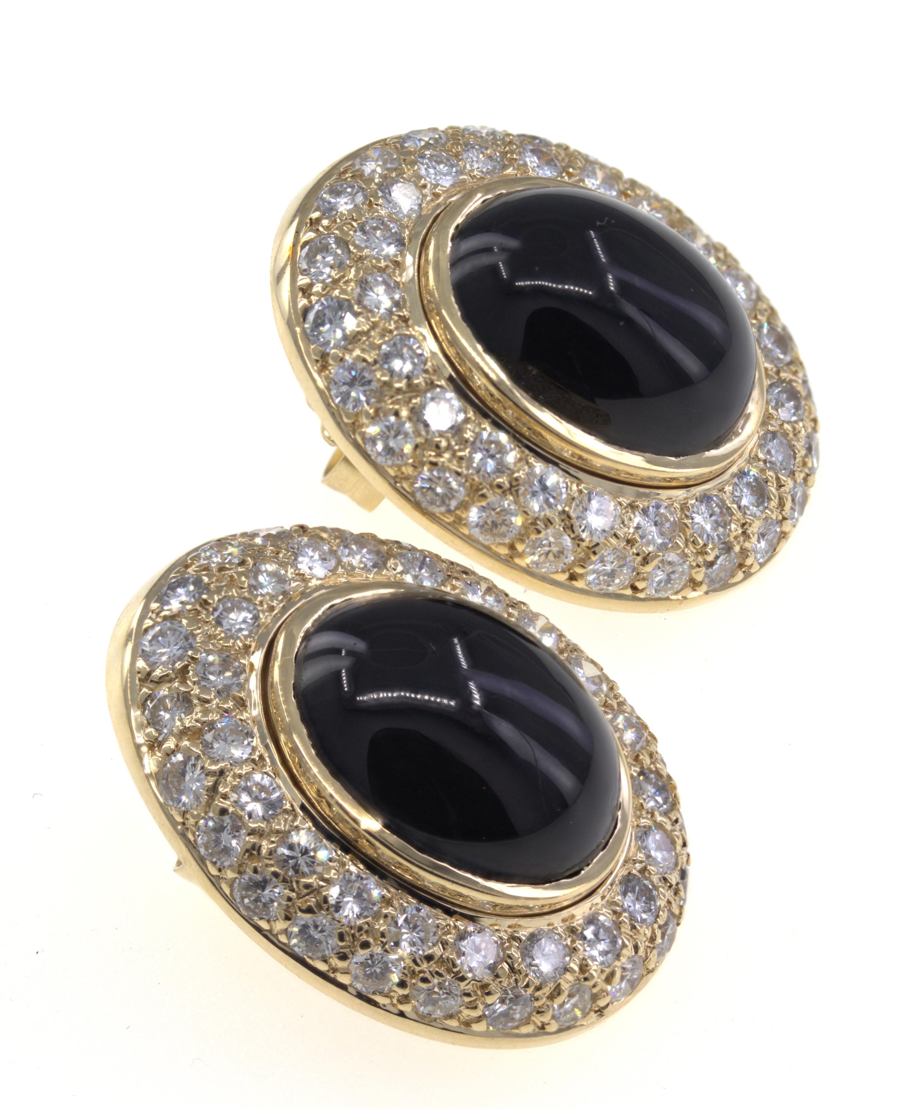 Paar Ohrringe aus 14 Karat Gelbgold mit schwarzem Onyx und Diamanten im Angebot 3