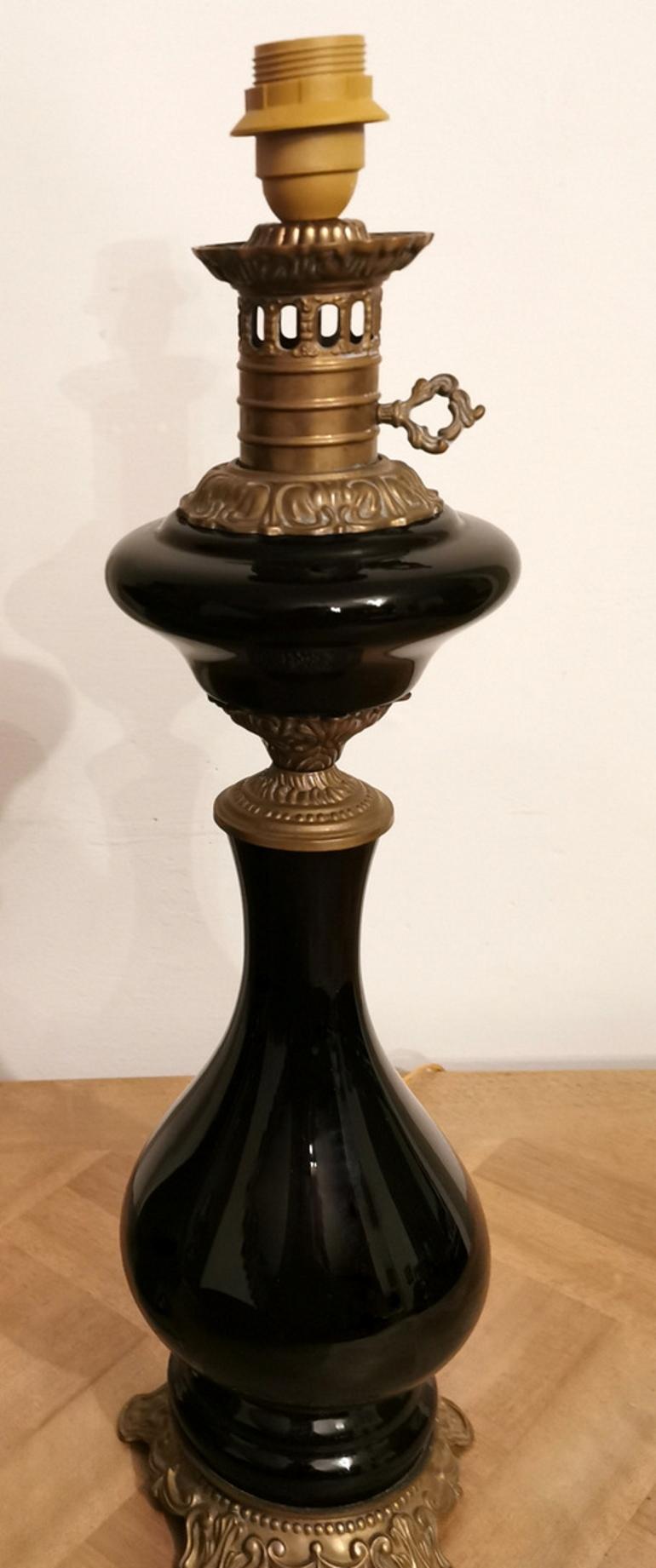 Pair of Black Opaline Glass Oil Lamps with Lampshade and Brass Decoration France For Sale 6