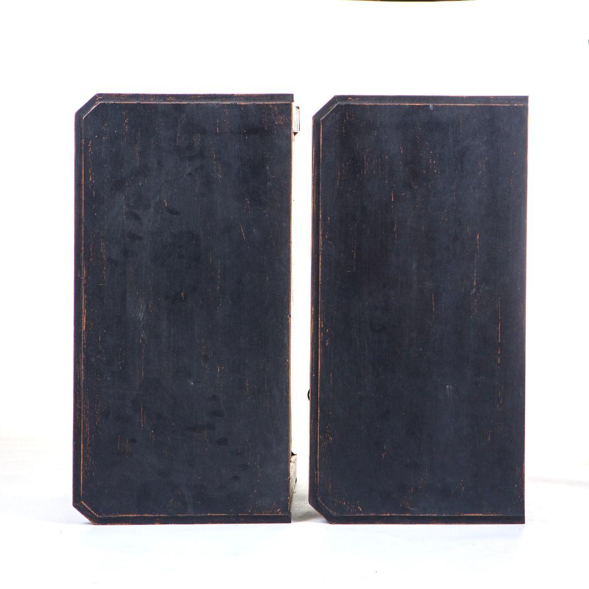 Pareja de cómodas suecas del siglo XIX de estilo Gustaviano pintadas en blanco y negro Pintado en venta