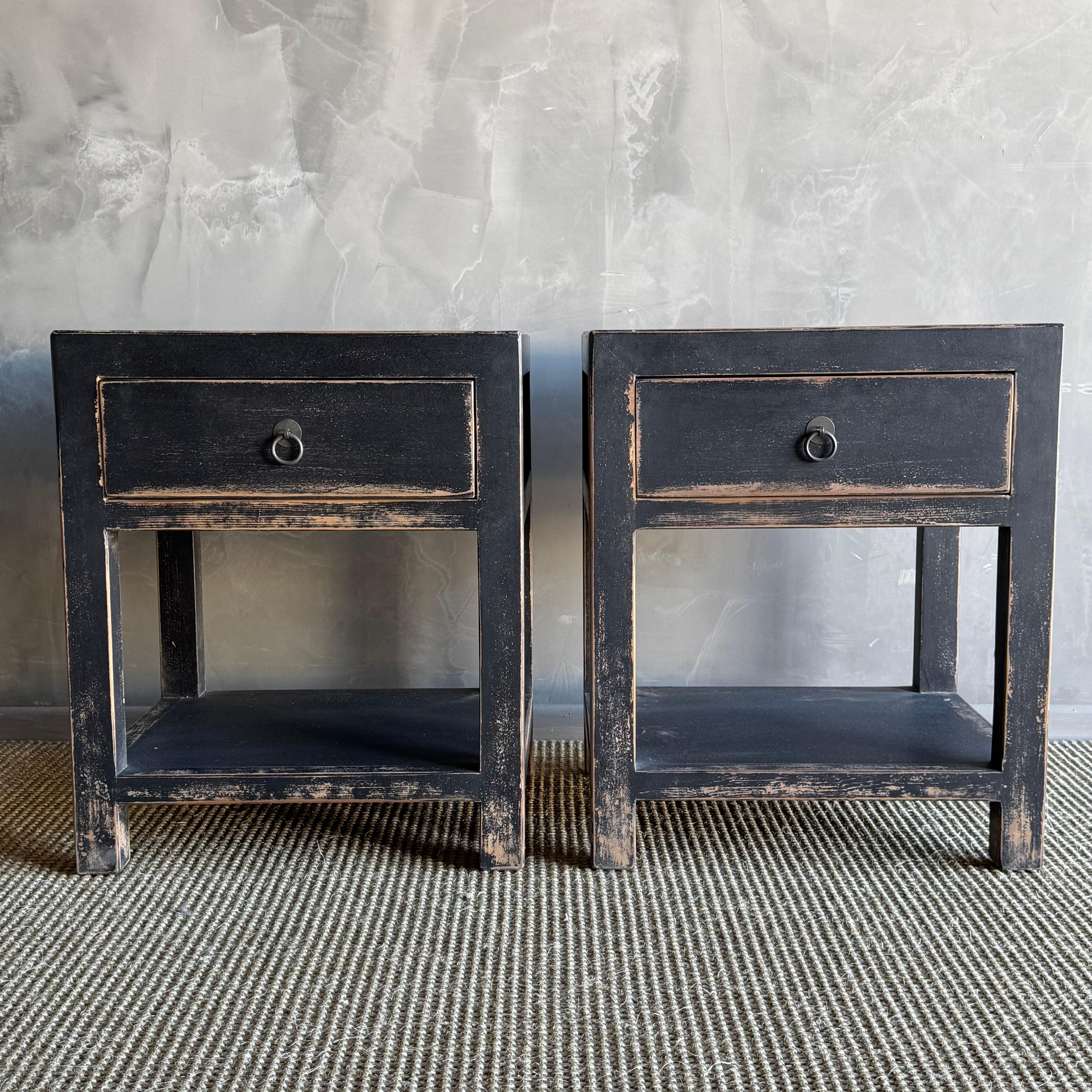 Pair of vintage style painted night stands
Constructed from reclaimed pine wood, with dovetail drawers, and metal ring pulls.
Drawers open and close with ease, and bottom shelf provides extra storage space.
Size: 19.75