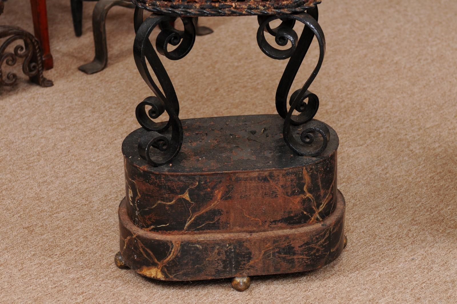 Pair of Black Painted Tole & Iron Planters with Scroll Detail, 19th Century Fran For Sale 9