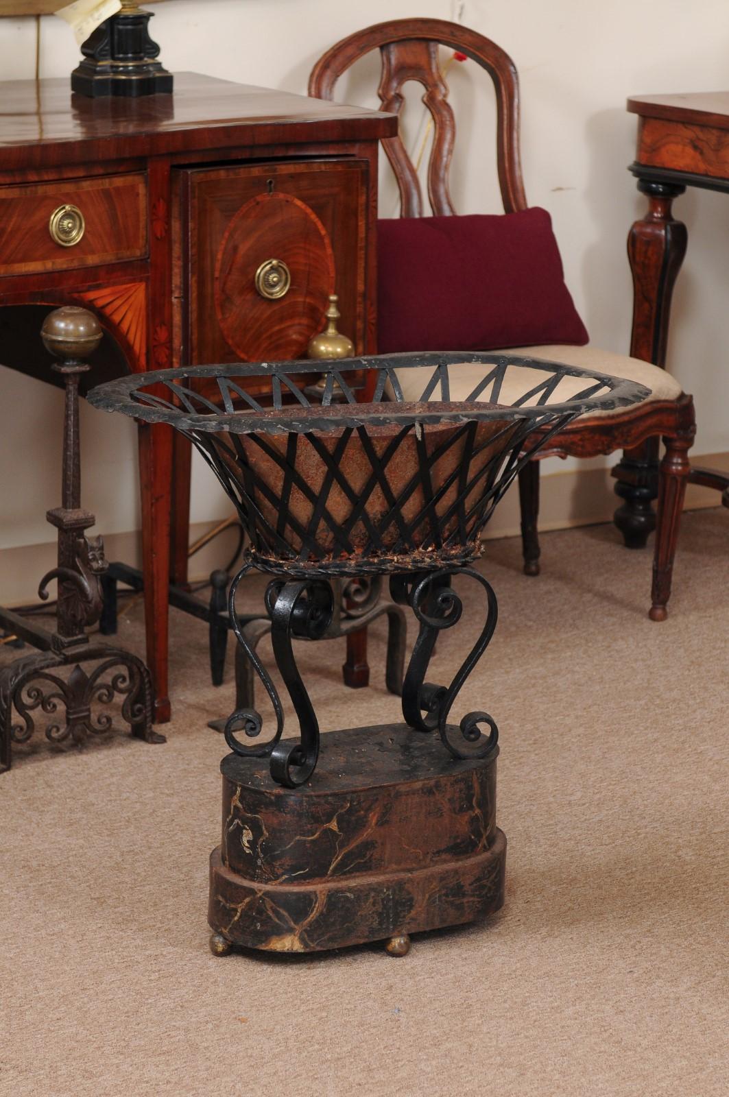 Pair of Black Painted Tole & Iron Planters with Scroll Detail, 19th Century Fran In Good Condition For Sale In Atlanta, GA