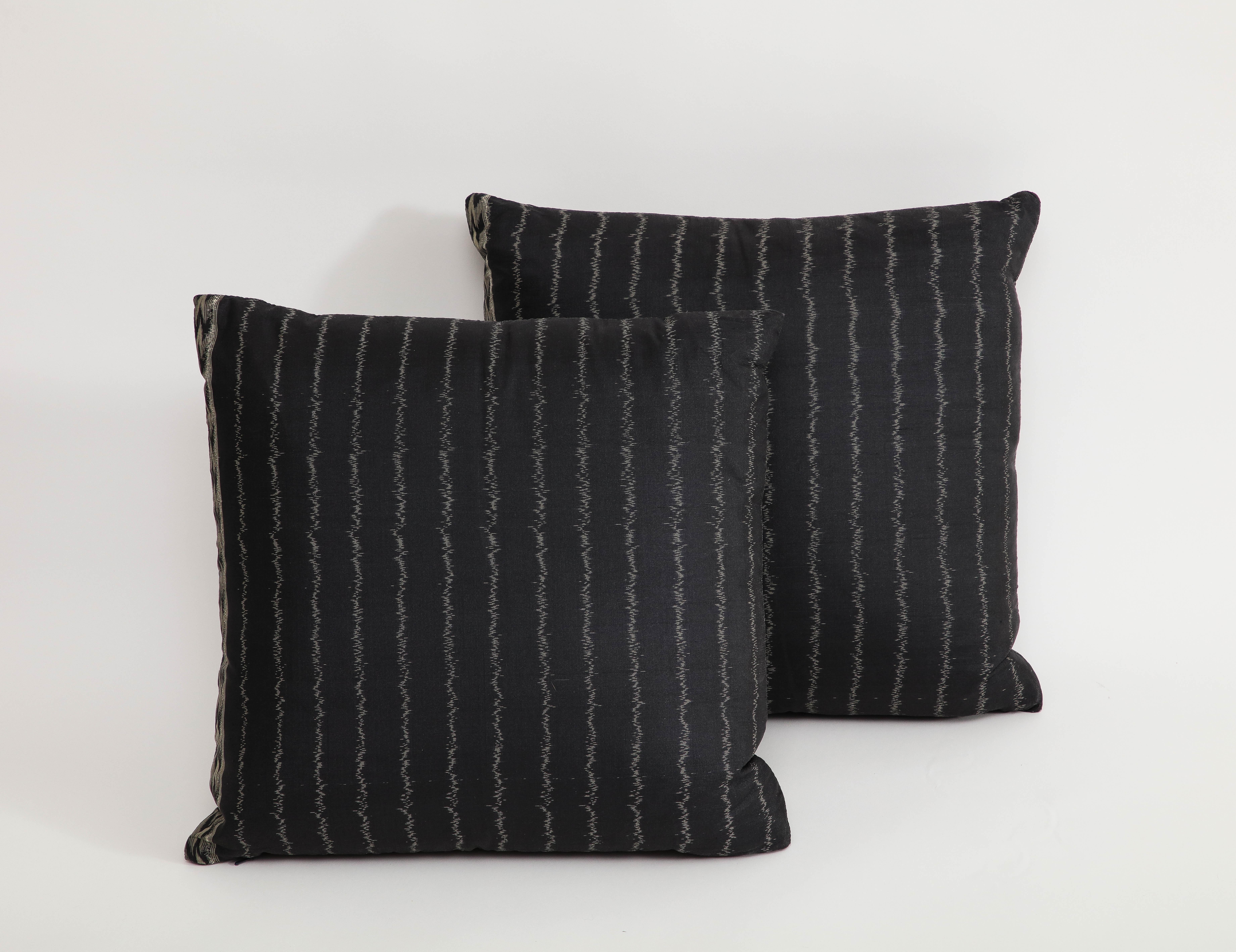 Contemporary Pair of Black Pinstriped Silk Occasional Pillows  For Sale