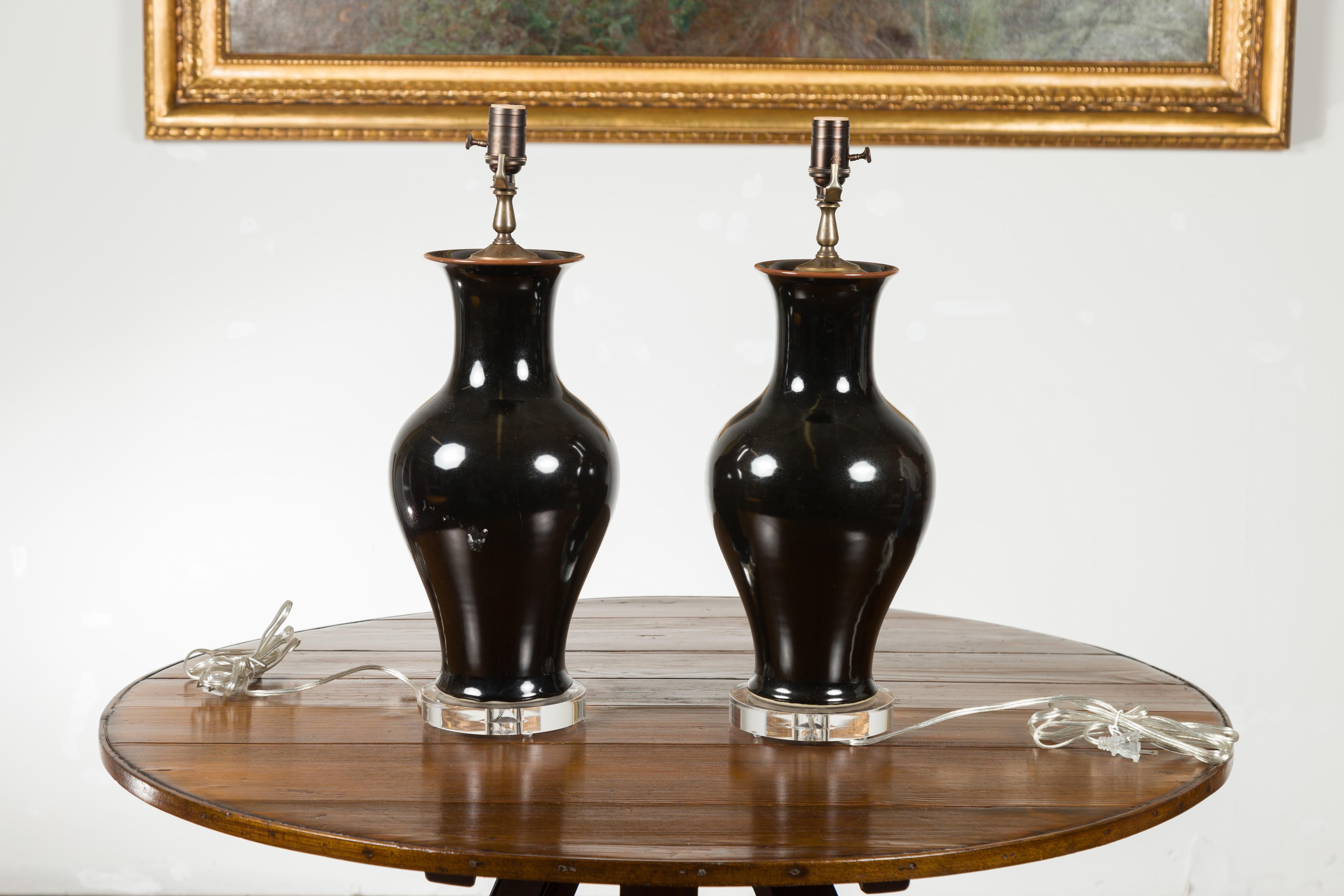 Pair of Black Porcelain Vase Shaped Table Lamps with Round Lucite Bases, Wired For Sale 6