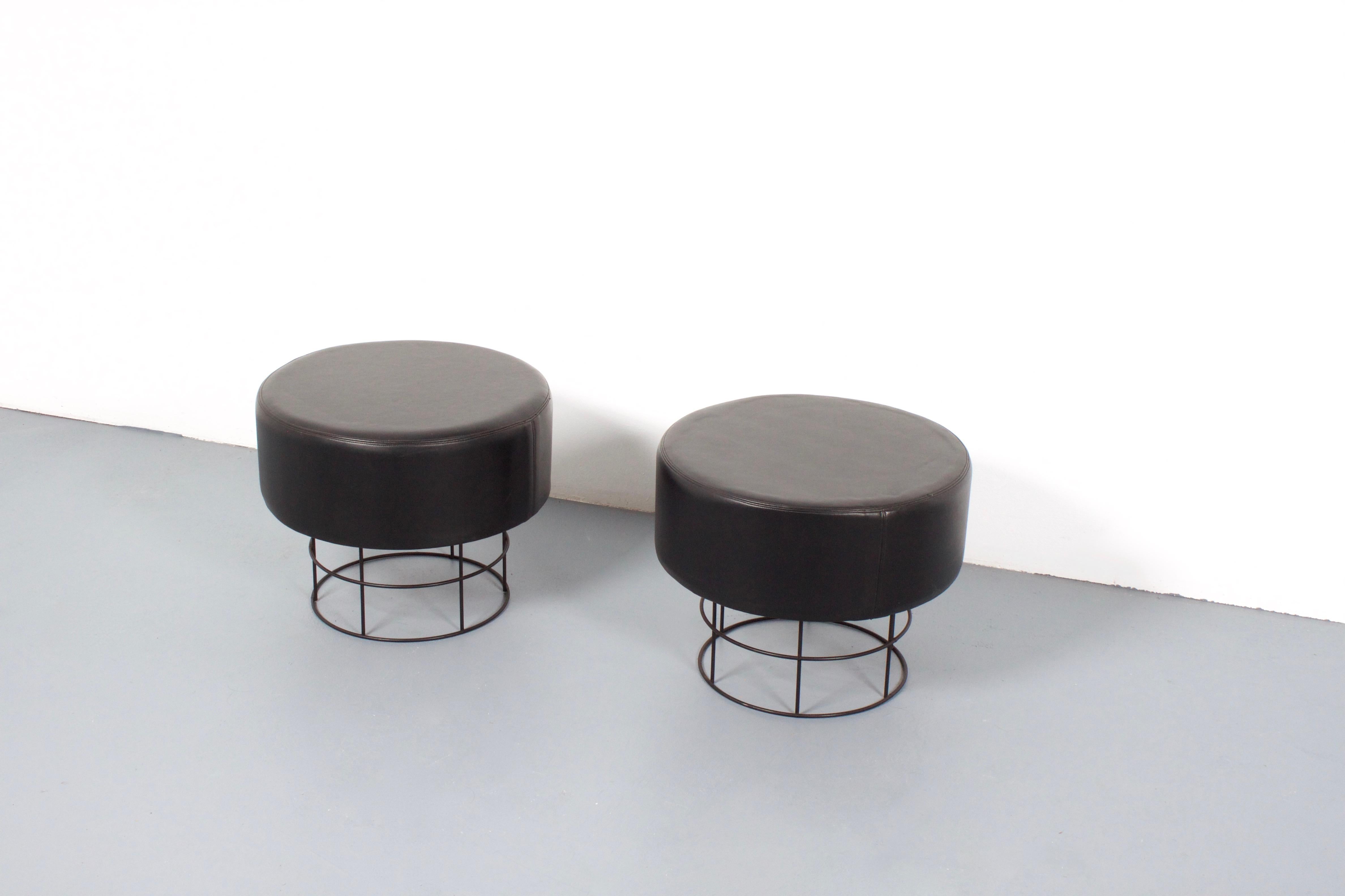 20th Century Pair of Black Round Wire Stools, Germany, 1960s