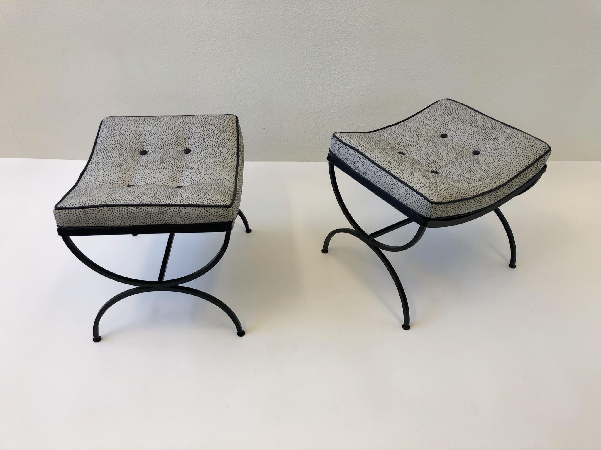 Pair of Black Sculptura Ottomans by Woodard In Excellent Condition In Palm Springs, CA