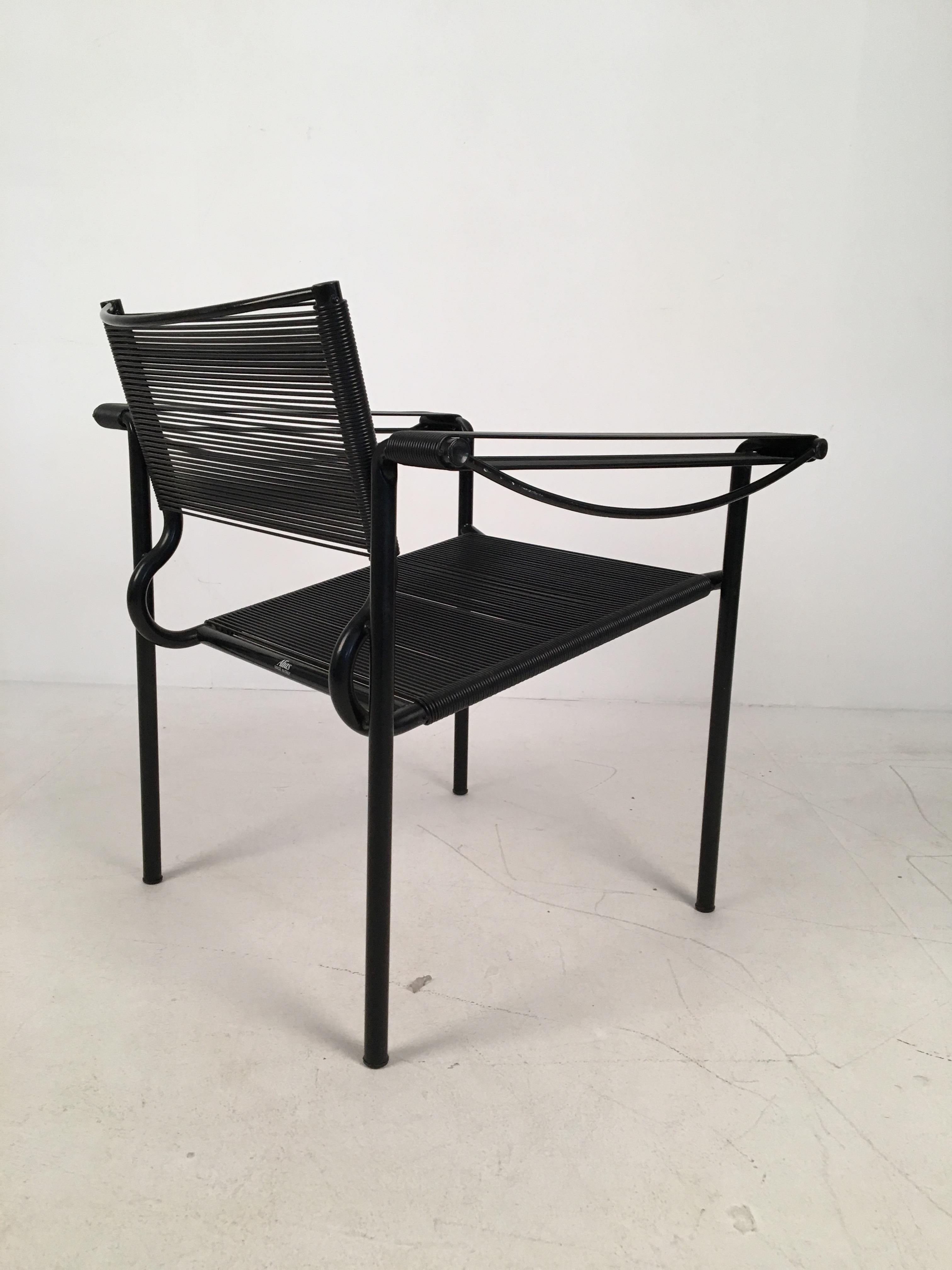 Late 20th Century Pair of Black Spaghetti 109 Armchairs by G. Belotti for Alias, Italy, circa 1980 For Sale