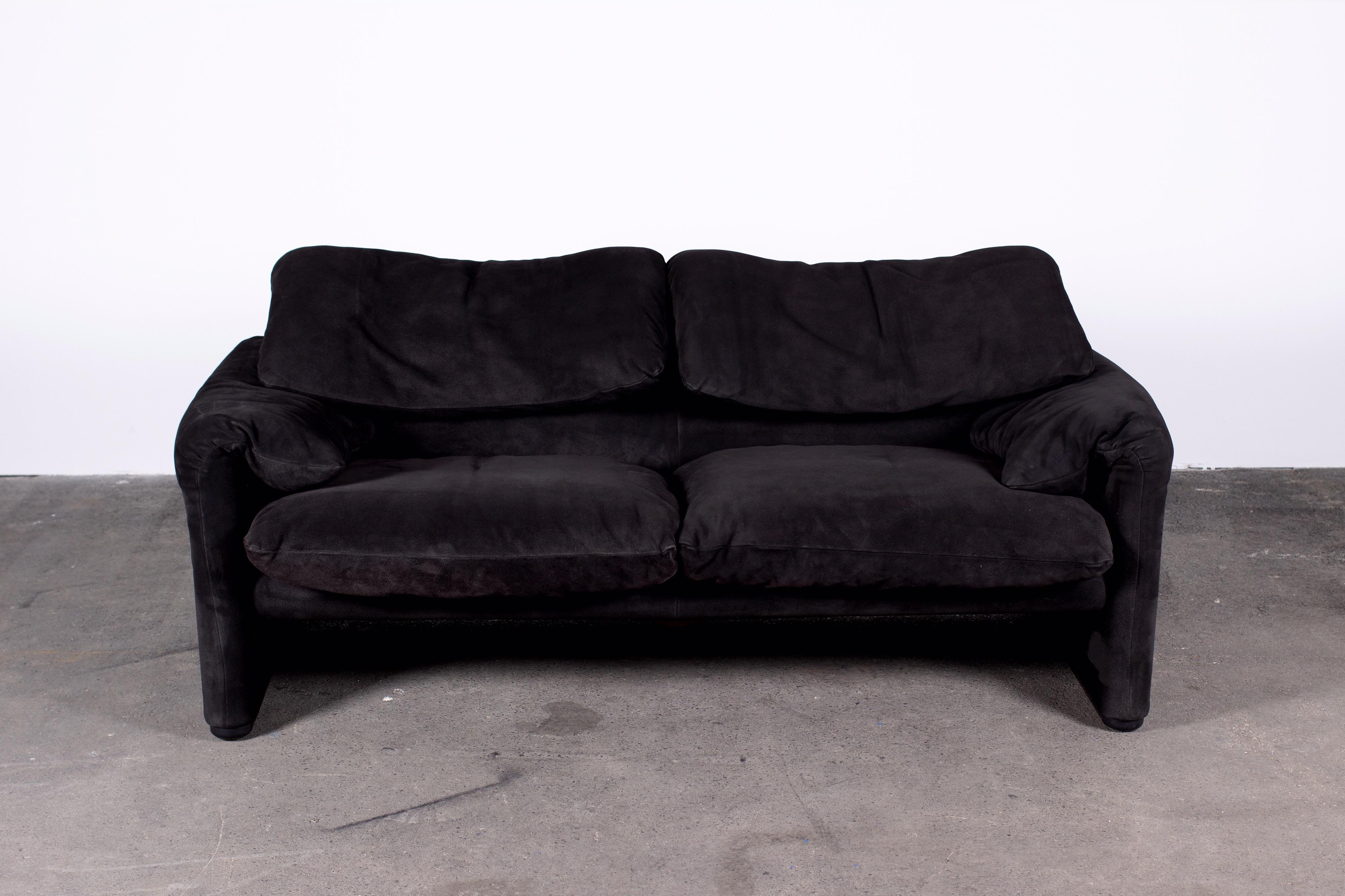 Pair of Black Suede 2-Seater Maralunga Sofas by Vico Magistretti for Cassina 6