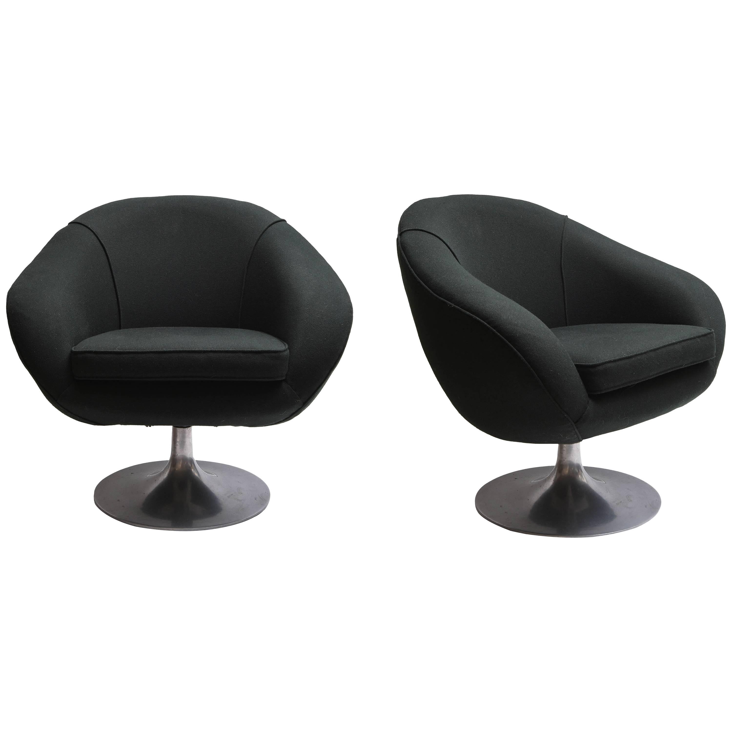 Pair of Black Swivel Chairs For Sale