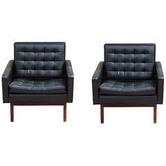 Vintage Pair of Black Tufted Mid-Century Modern Lounge Chairs Stow Davis / Knoll Style