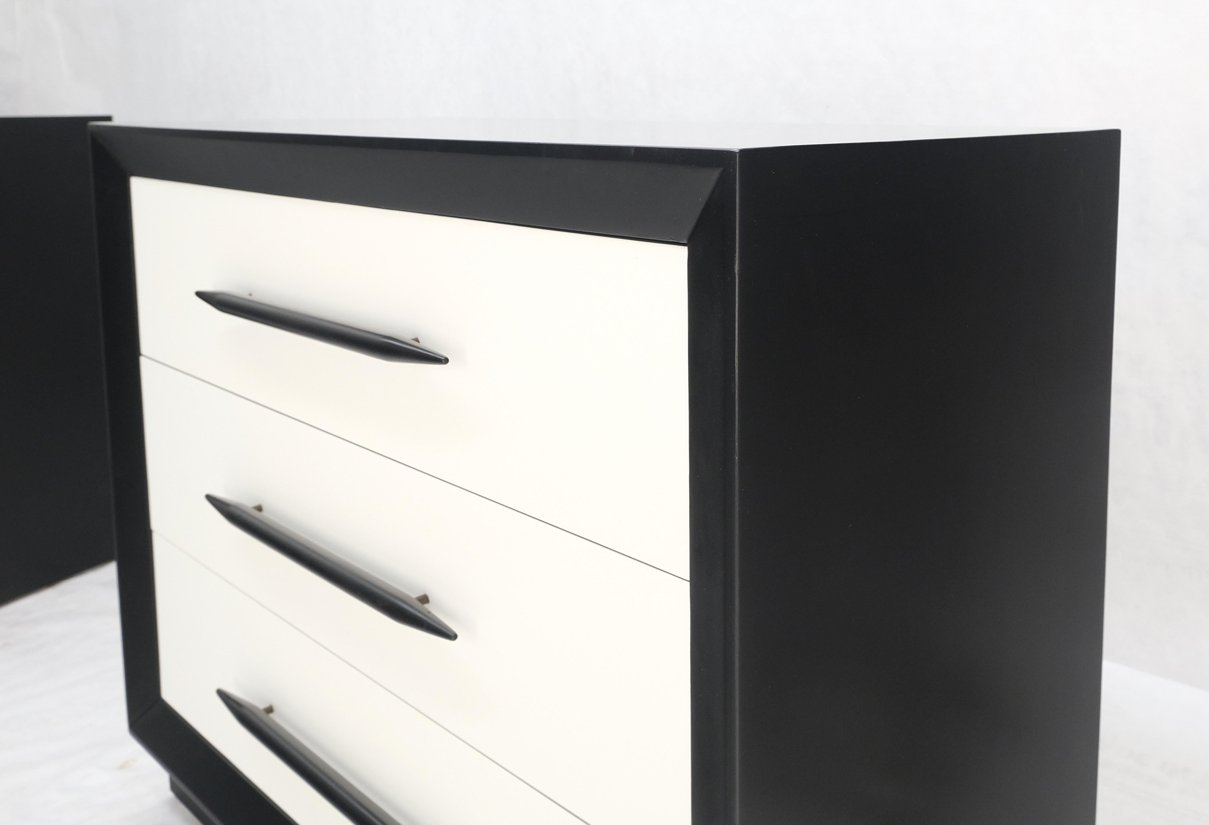 Pair of Black & White James Mont Style Bachelor 3 Drawer Chests Mid Century MINT For Sale 8
