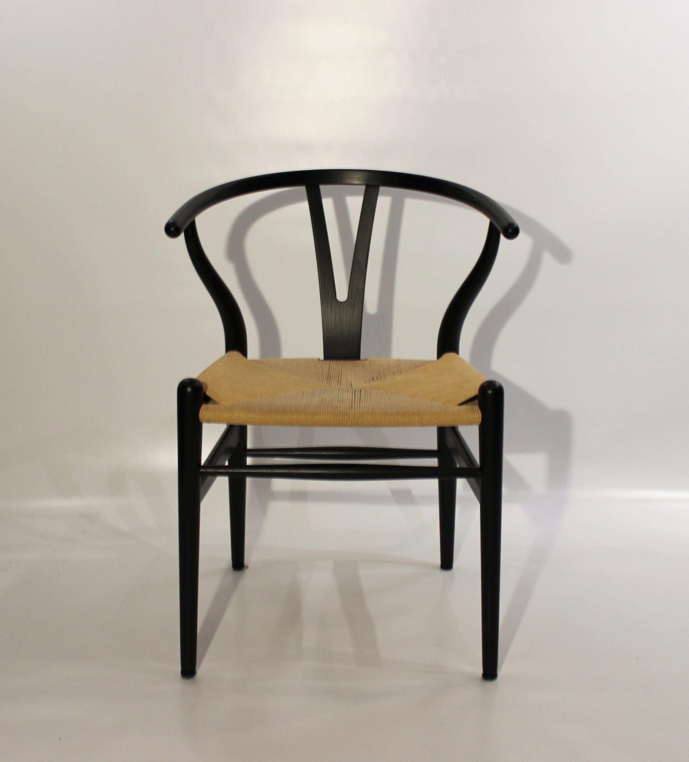 Scandinavian Modern Pair of Black Wishbone Chairs, Y-Chair, Model CH24, Hans J. Wegner, 2008