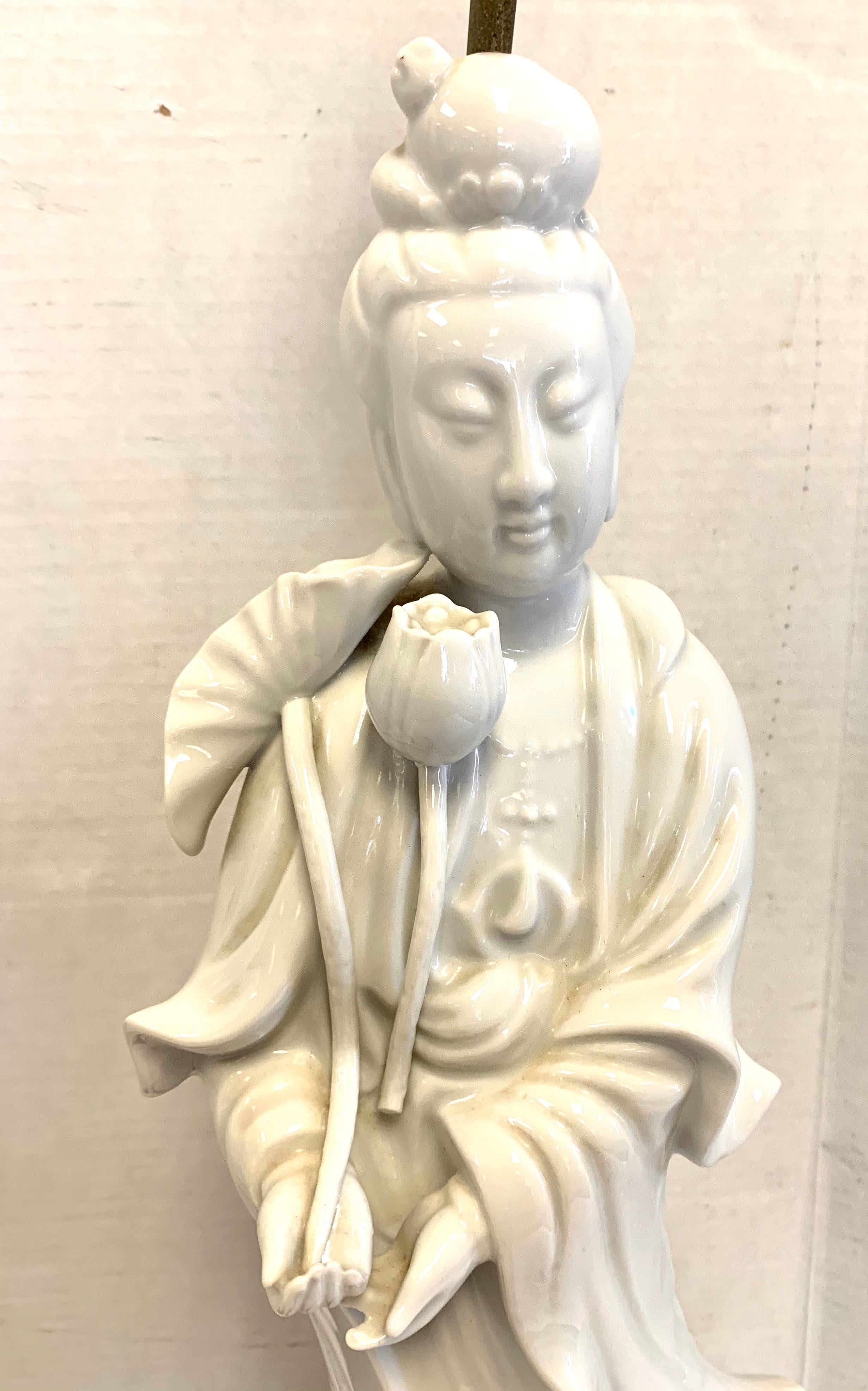 Pair of Blanc de Chine Chinoiserie Figural Porcelain Tall Table Lamps In Good Condition In West Hartford, CT