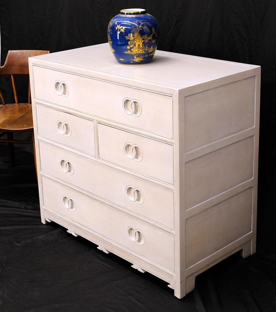 Pair of Bleached 5 Drawers Bachelor Chests by Baker For Sale 6