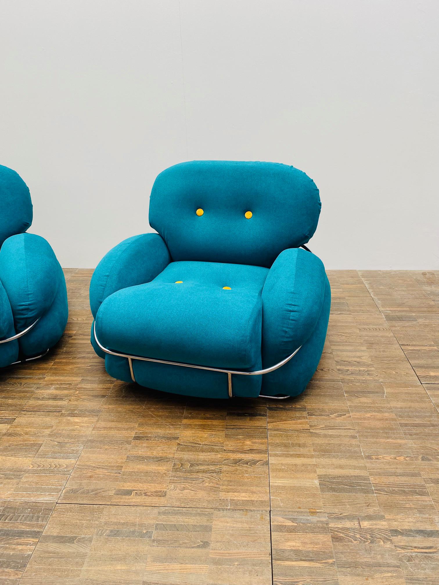 Mid-Century Modern Pair of Bleu and Yellow Armchairs in the Style of Sesann, Italy, 1960s For Sale