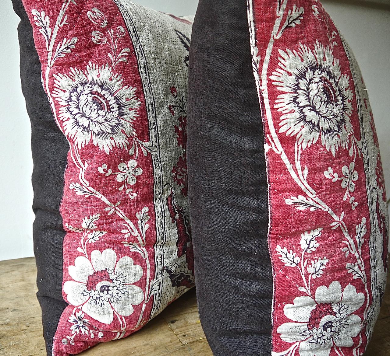 Linen Pair of Blockprinted Stylised Flower Pillows, French, 18th Century For Sale