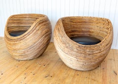 Coppia di sedie a baccello bionde Scultura organica costiera Boho MCM Conran Rattan